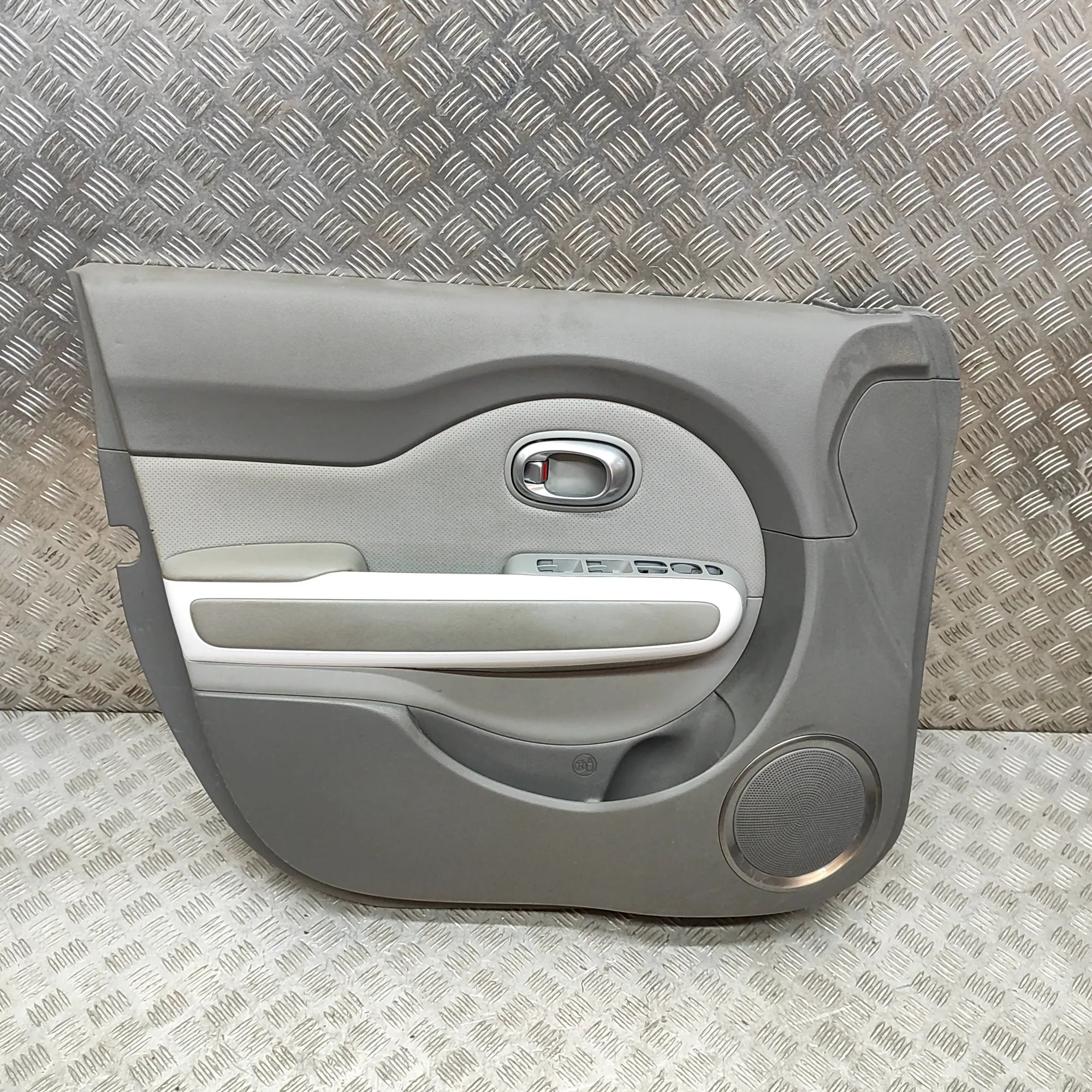 Kia Soul Front Left Door Panel