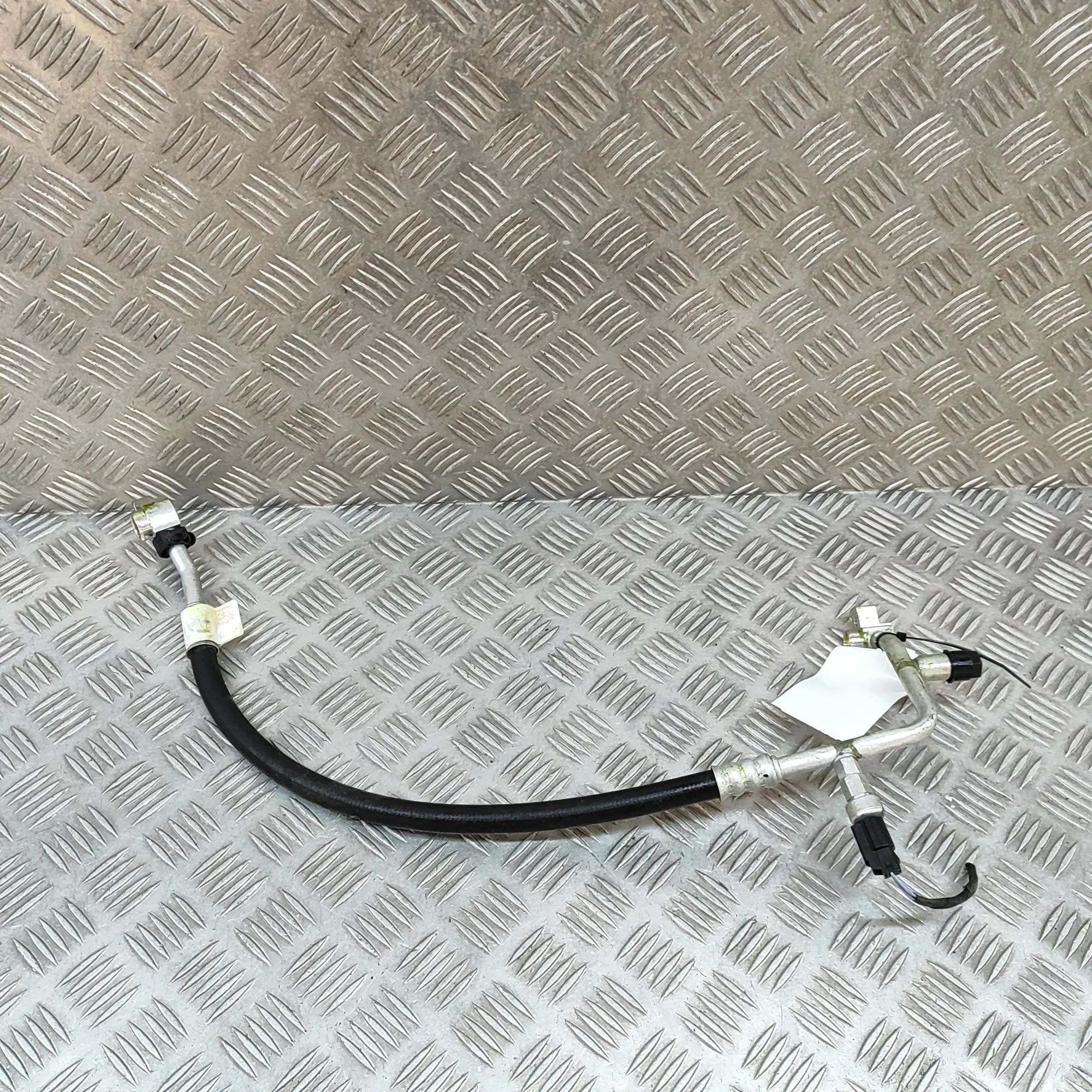 Ford Puma A/C Air Con Hose Pipe