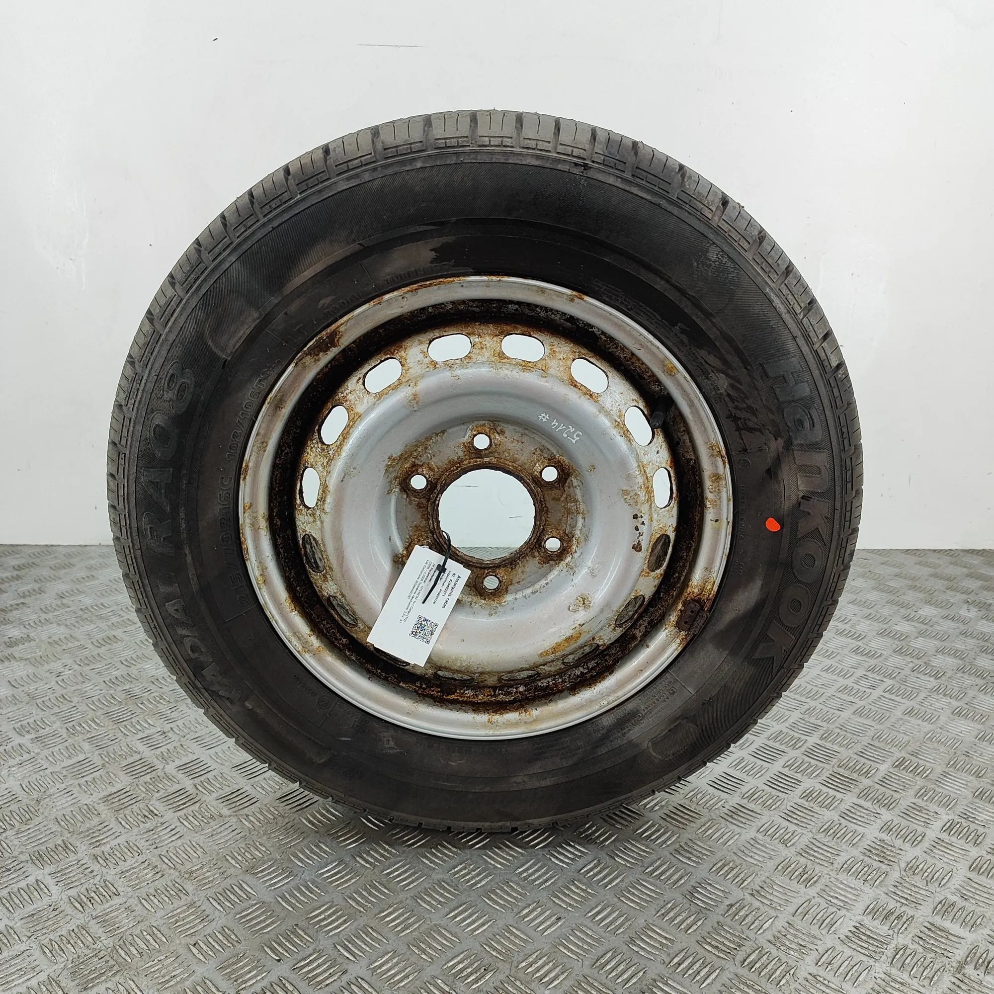 Hyundai H-1 Spare Wheel Space Saver Spare Wheel Space Saver — HYUNDAI H-1 (Cargo TQ...