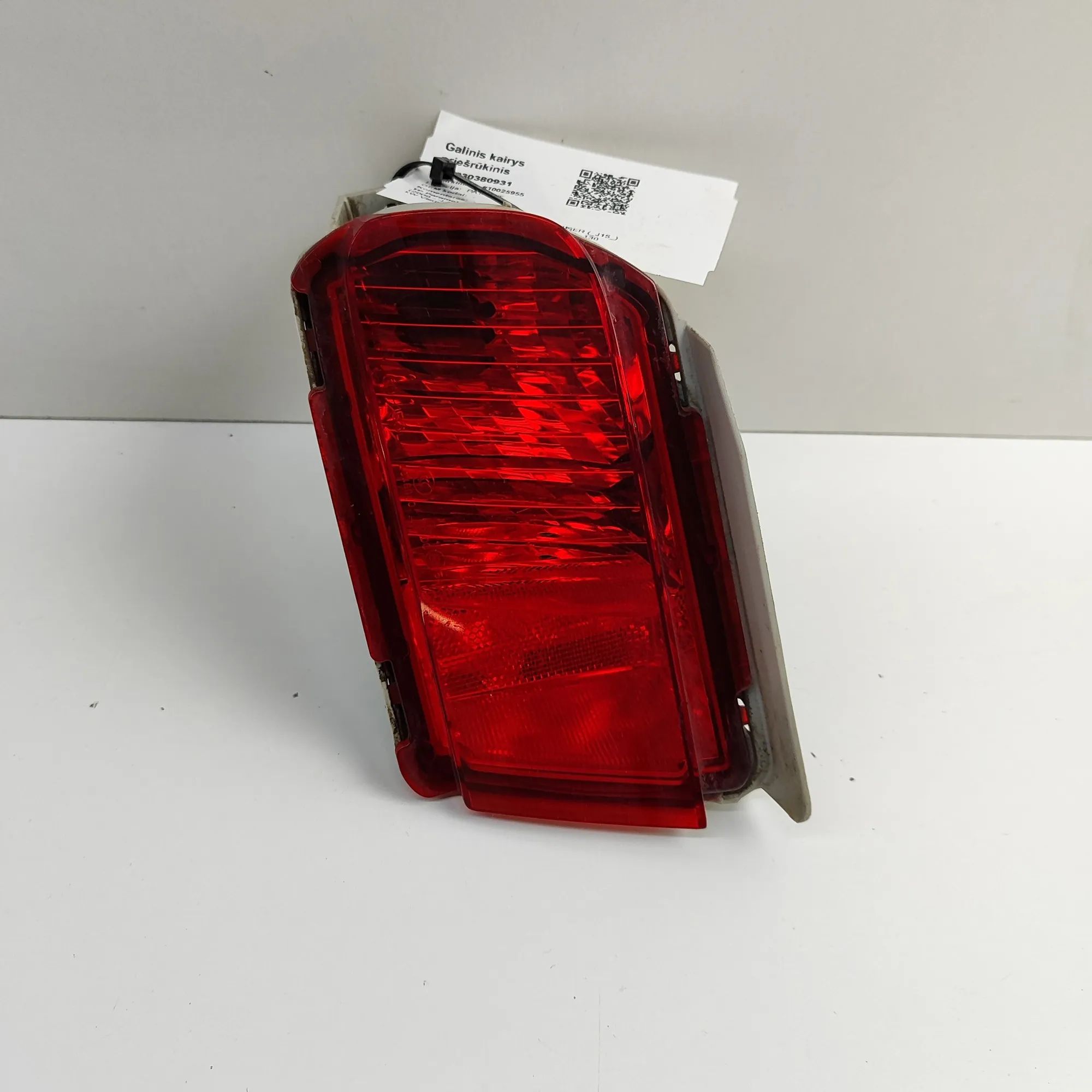 Toyota Land Cruiser 150 Rear Left Fog Light Rear Left Fog Light — TOYOTA LAND CRUISER (_J15...