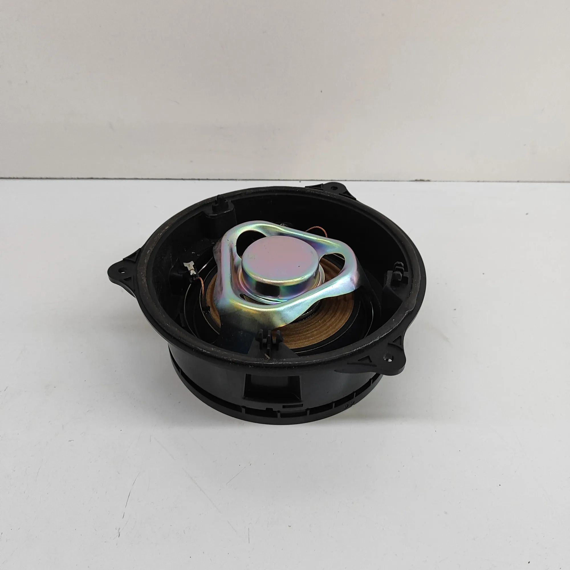 Land Rover Range Rover Sport (L461) Rear Right Door Speaker Rear Right Door Speaker — LAND ROVER RANGE ROVE...
