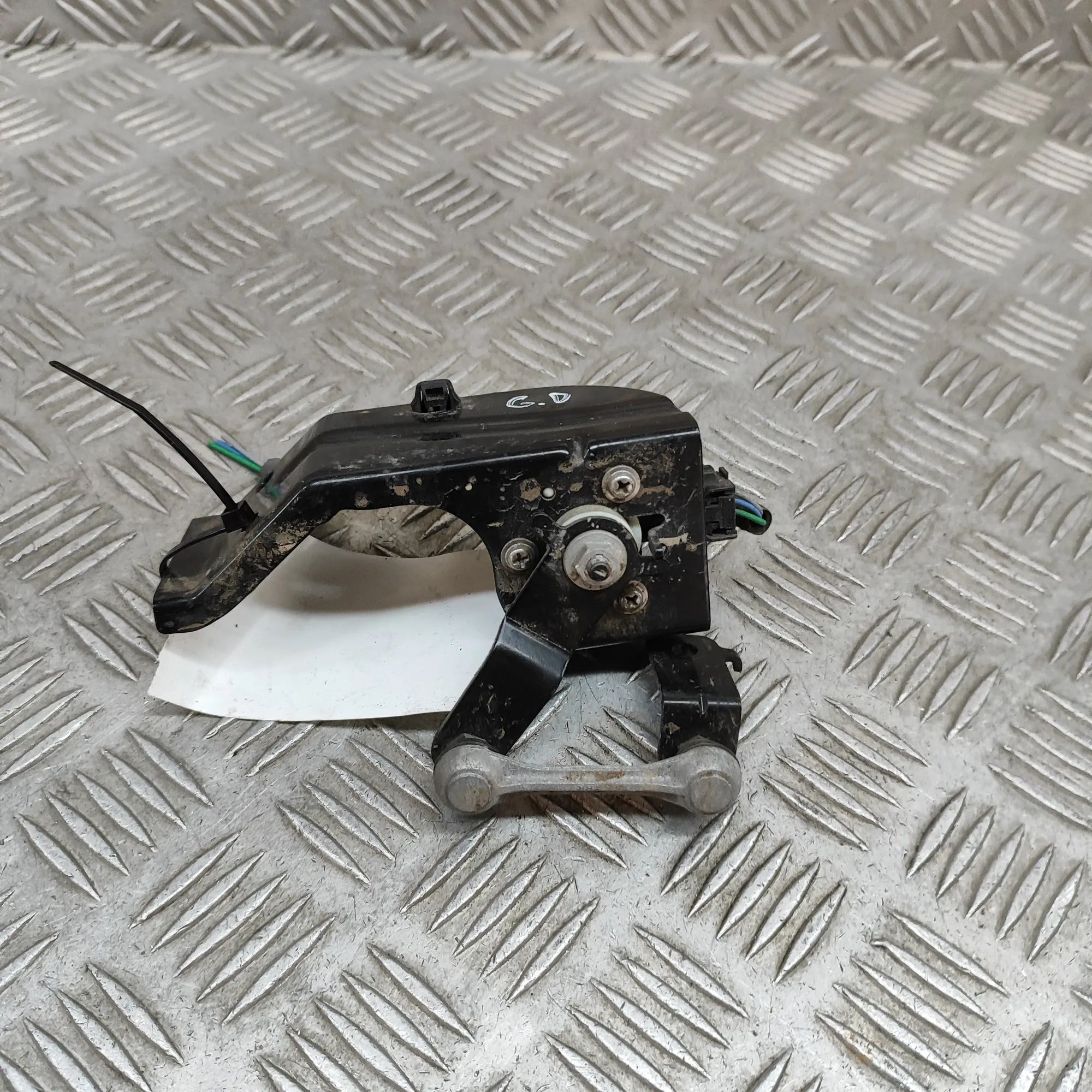Suzuki Vitara Ride height sensor — rear right Ride height sensor — rear right — SUZUKI VITARA...