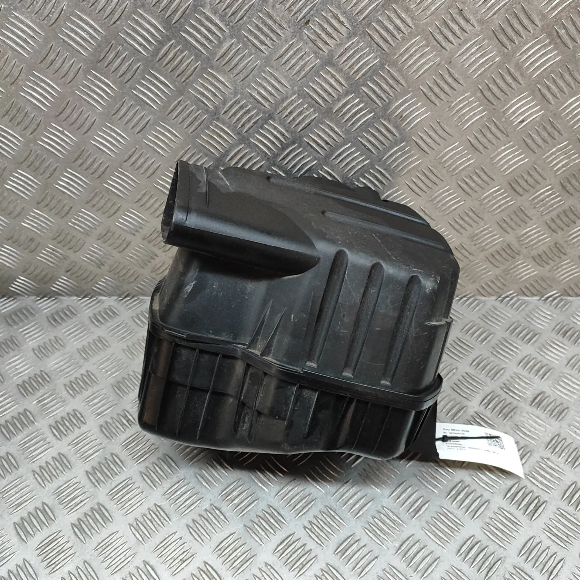 Maserati Ghibli Air filter box  Air Filter Box — MASERATI GHIBLI (M157) (2013-....