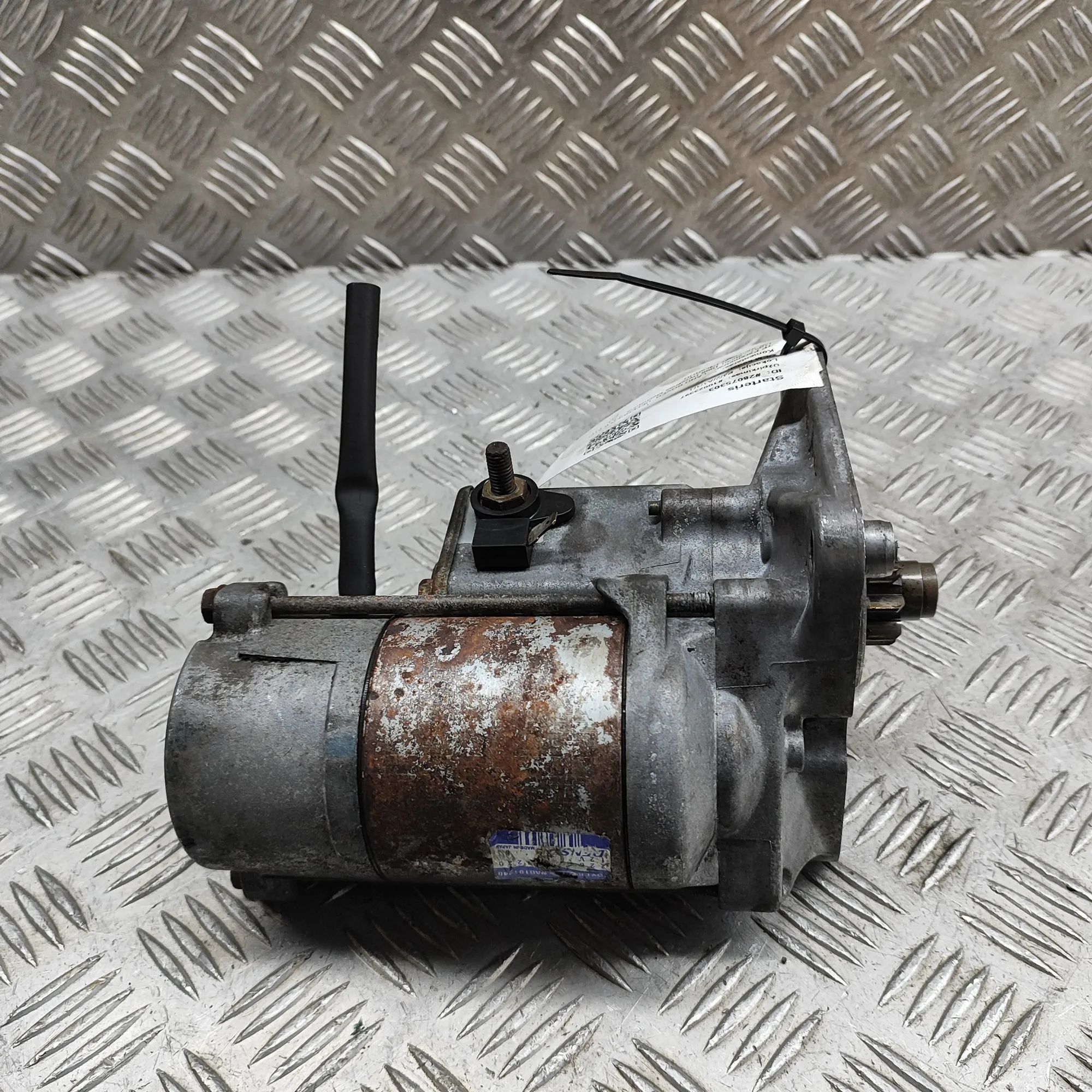 Land Rover Defender Starter Motor Starter motor — LAND ROVER DEFENDER (L315) (198...