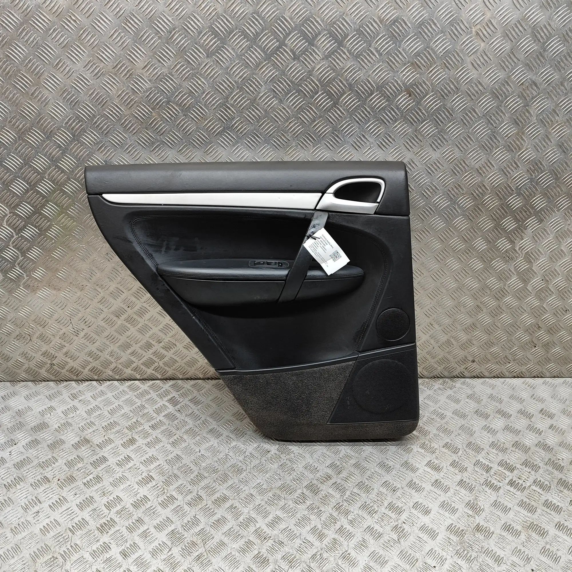 Porsche Cayenne Rear Left Door Panel Rear Left Door Panel — PORSCHE CAYENNE (9PA) (2...