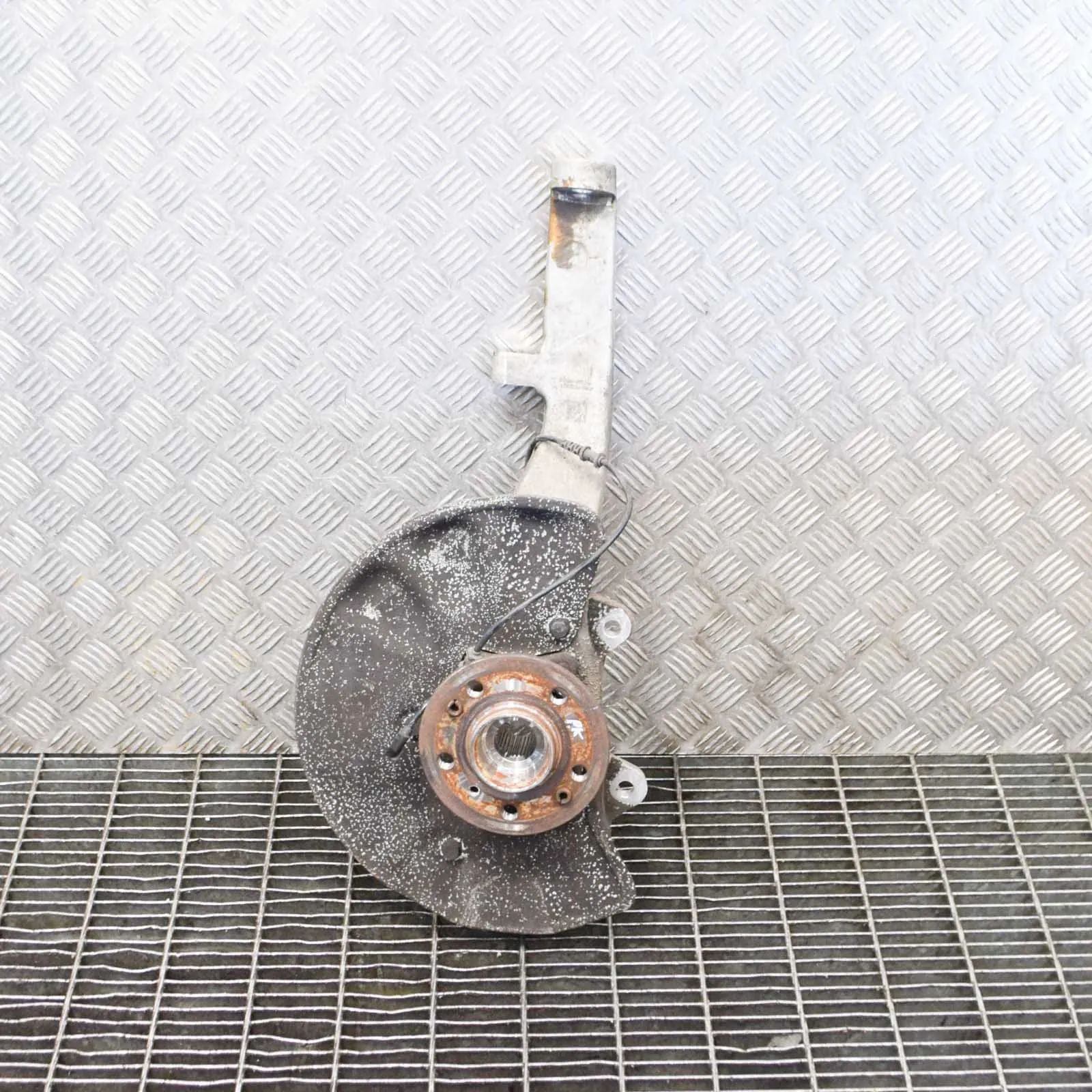 Mercedes-Benz GL / GLS (X166) Front Left Wheel Hub Front Left Wheel Hub — MERCEDES BENZ GLS (X166)...