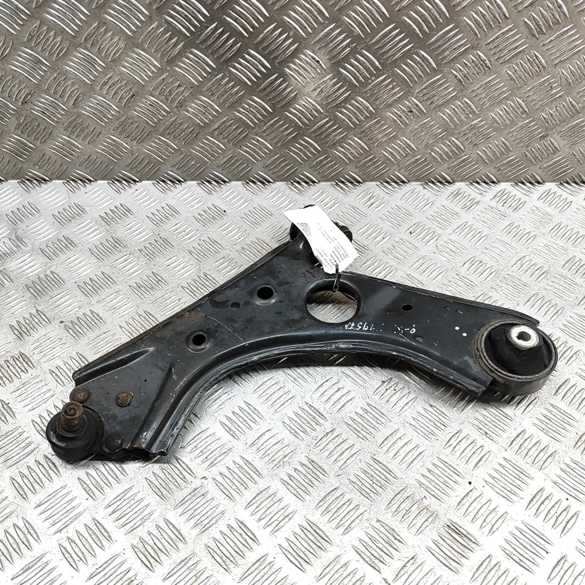 Fiat Doblo (263) Front Left Lower Control Arm Front Left Lower Control Arm — FIAT DOBLO (MPV ...