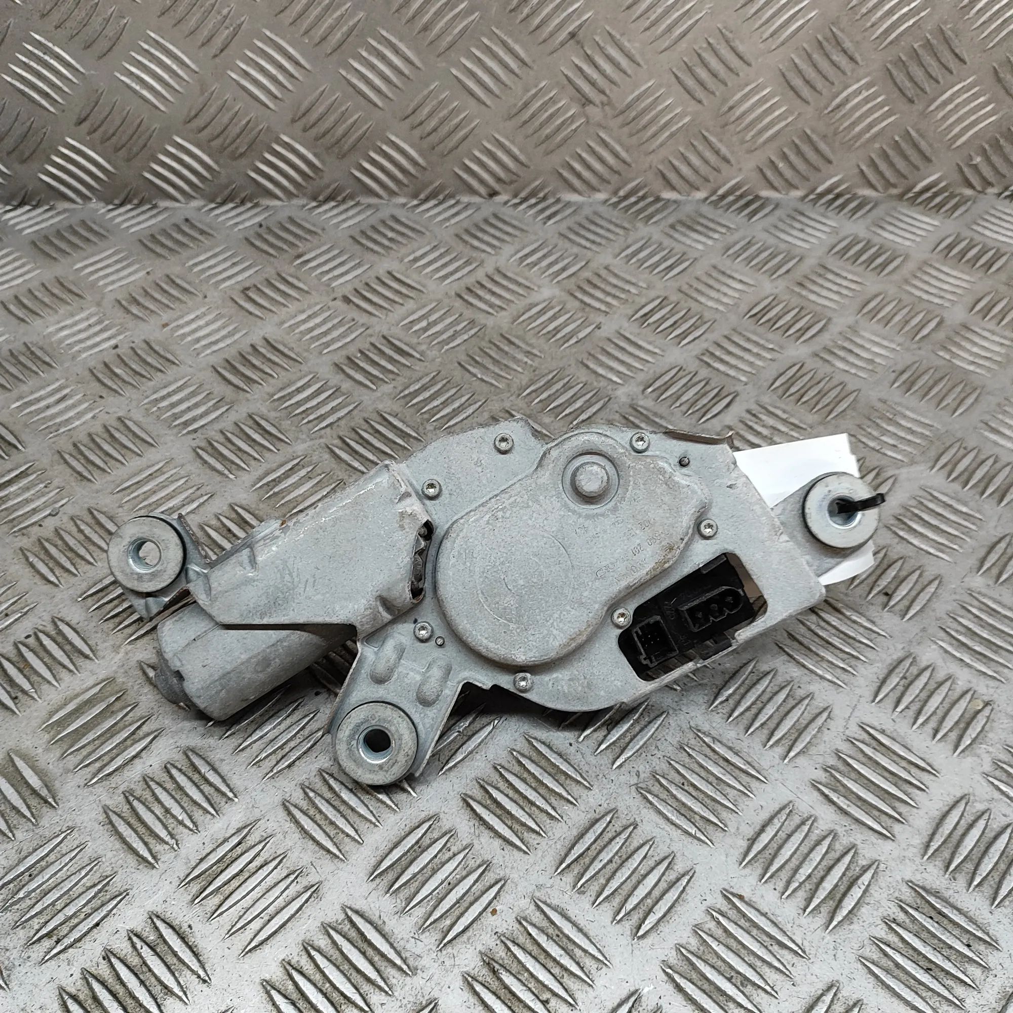 BMW X3 (E83) Tailgate wiper motor Tailgate wiper motor — BMW X3 (E83) (2003-2011)...