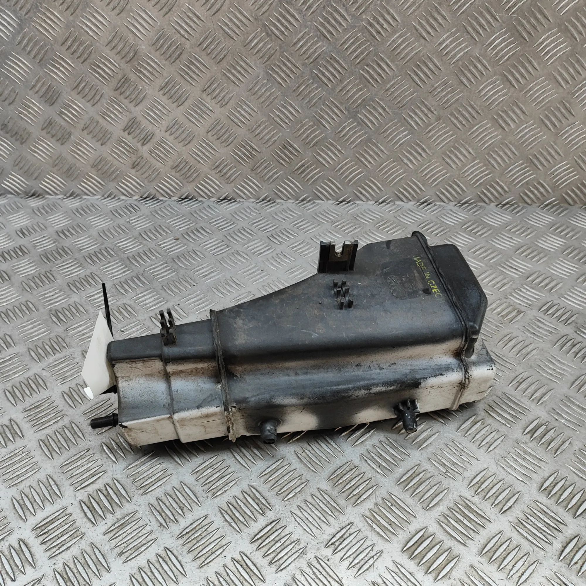 Porsche 911 (996) Activated charcoal canister Activated charcoal canister — PORSCHE 911 (Cabr...