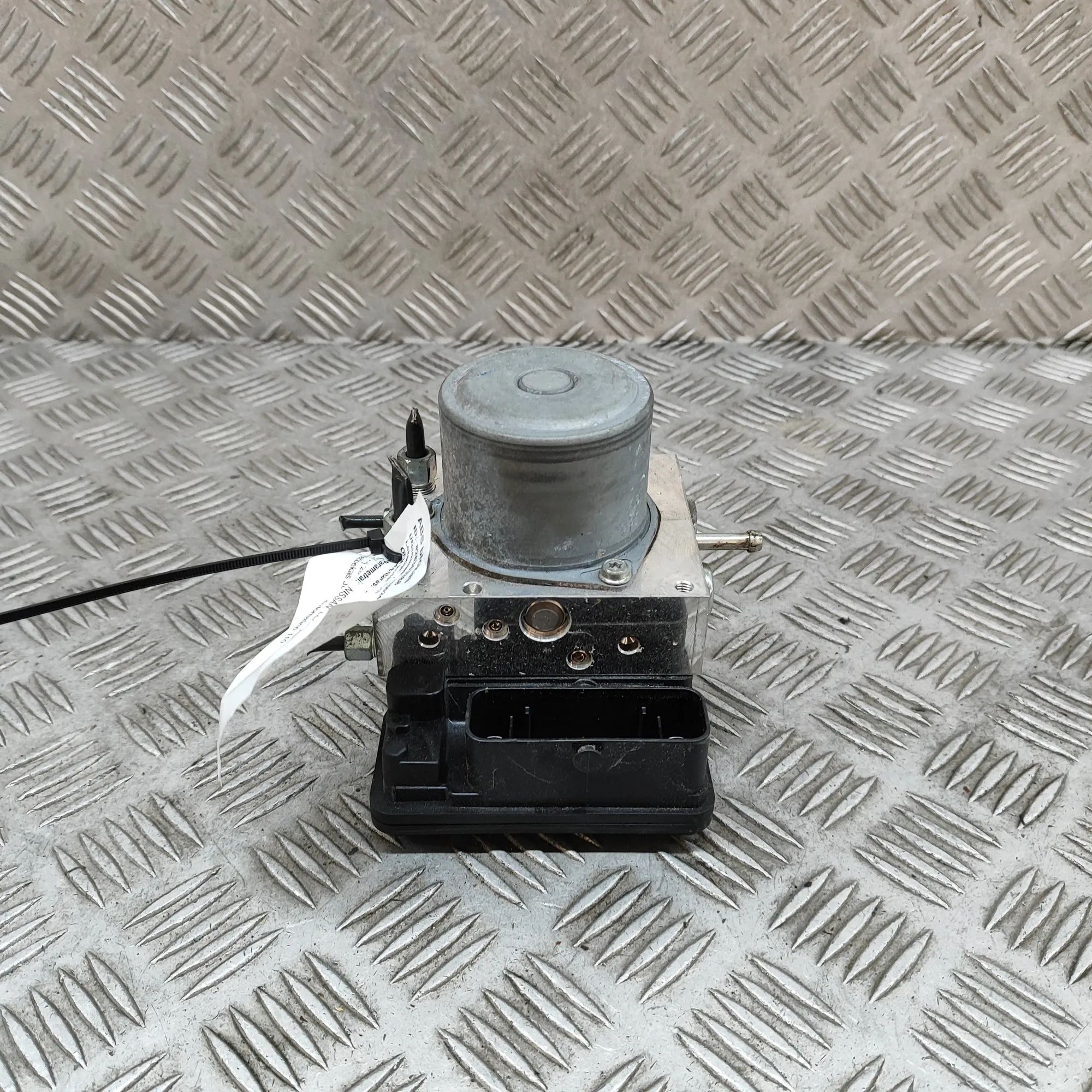 Nissan Leaf ABS hydraulic pump