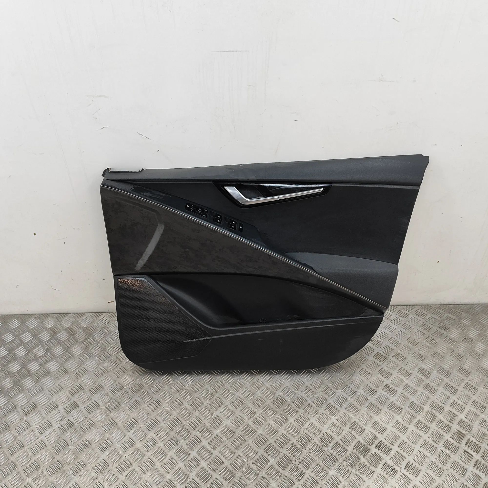 Kia Niro Front Right Door Panel Front Right Door Panel — KIA NIRO (II) (2022-.....