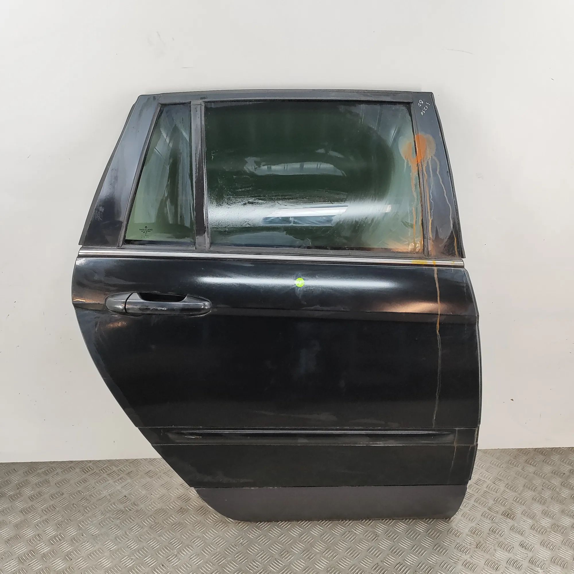 Chrysler Pacifica Door — rear right Door — rear right — CHRYSLER PACIFICA (2003-200...