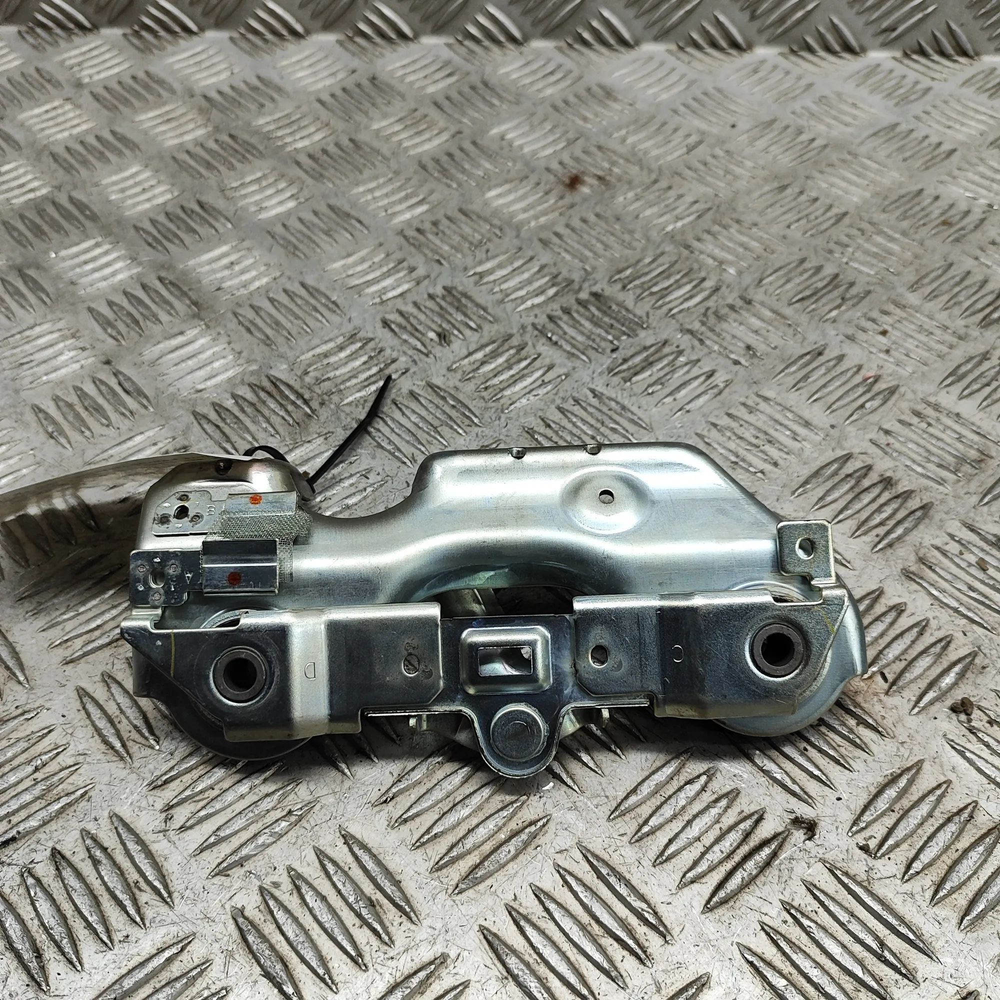 Toyota Sienna Other Body Parts Other Body Parts — TOYOTA SIENNA (_L4_) (2020-....