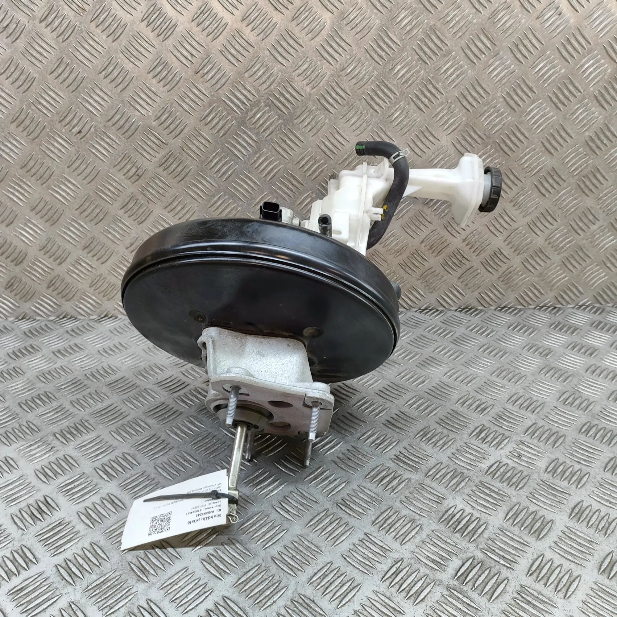 Nissan Qashqai (J11) Brake Servo Booster Brake Servo Booster — NISSAN QASHQAI (II J11, J...