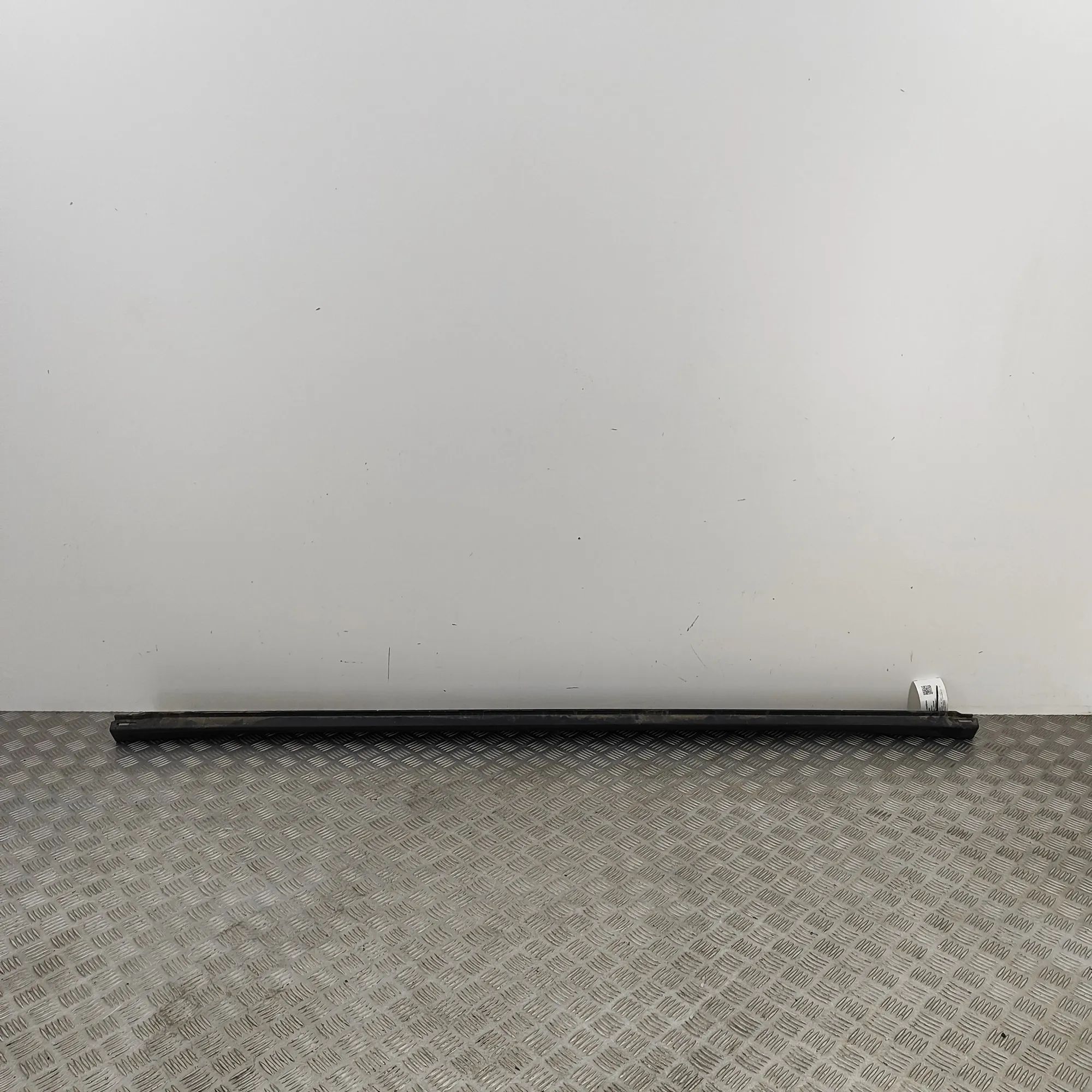 Volkswagen T-Roc Left Side Plastic Sideskirt Cover Left Side Plastic Sideskirt Cover — VW T-ROC (A...