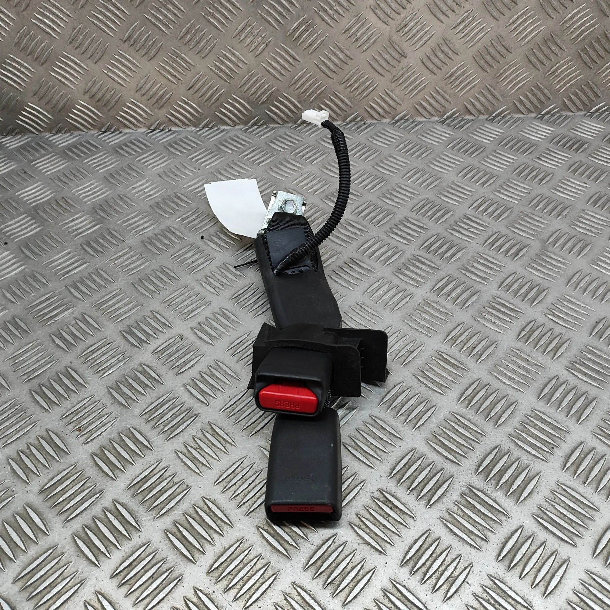 Lexus RX Rear centre seat-belt buckle Rear centre seat-belt buckle — LEXUS RX (_LA1_,...