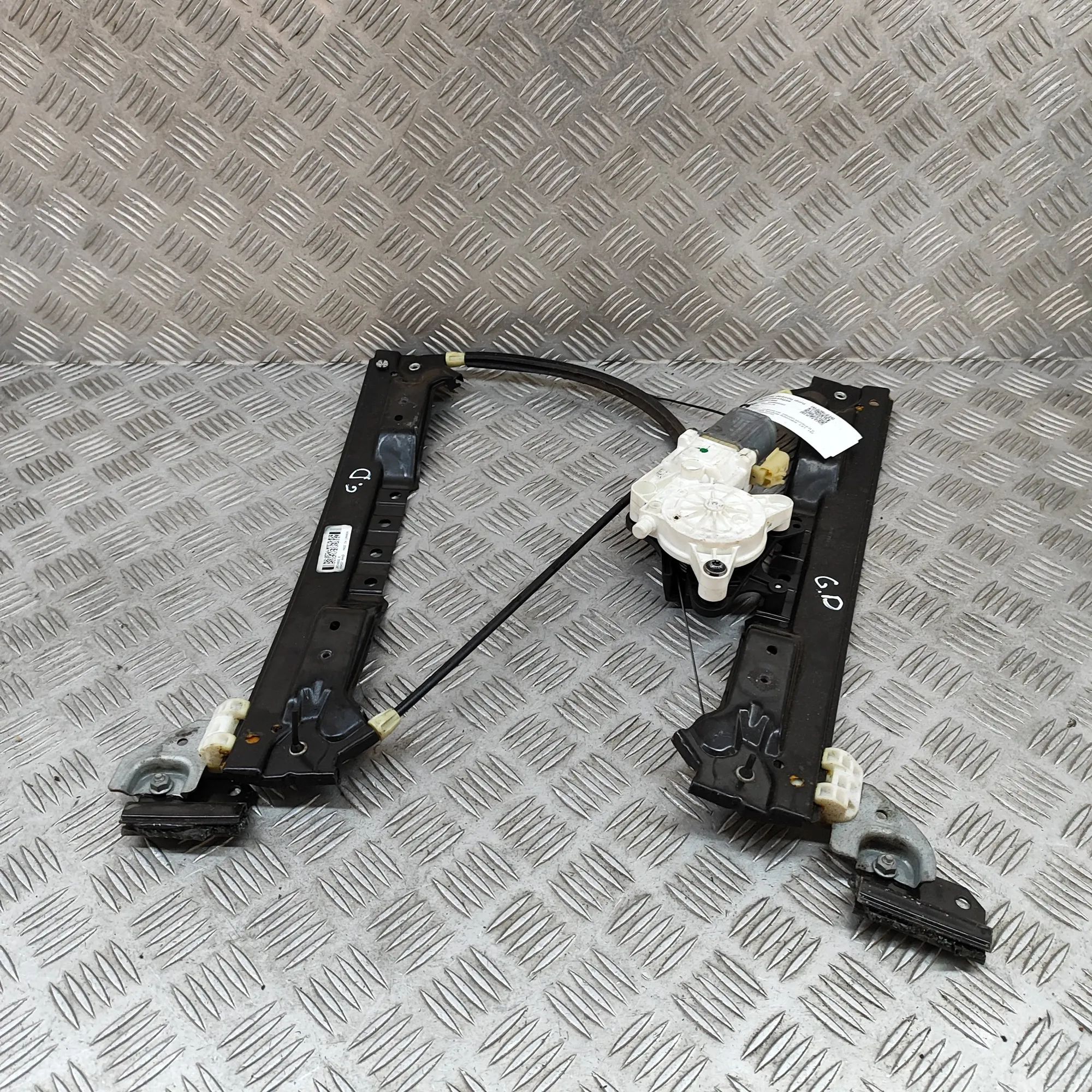 Chrysler Grand Voyager / Town & Country Rear Right Door Window Regulator Rear Right Door Window Regulator — CHRYSLER GRA...