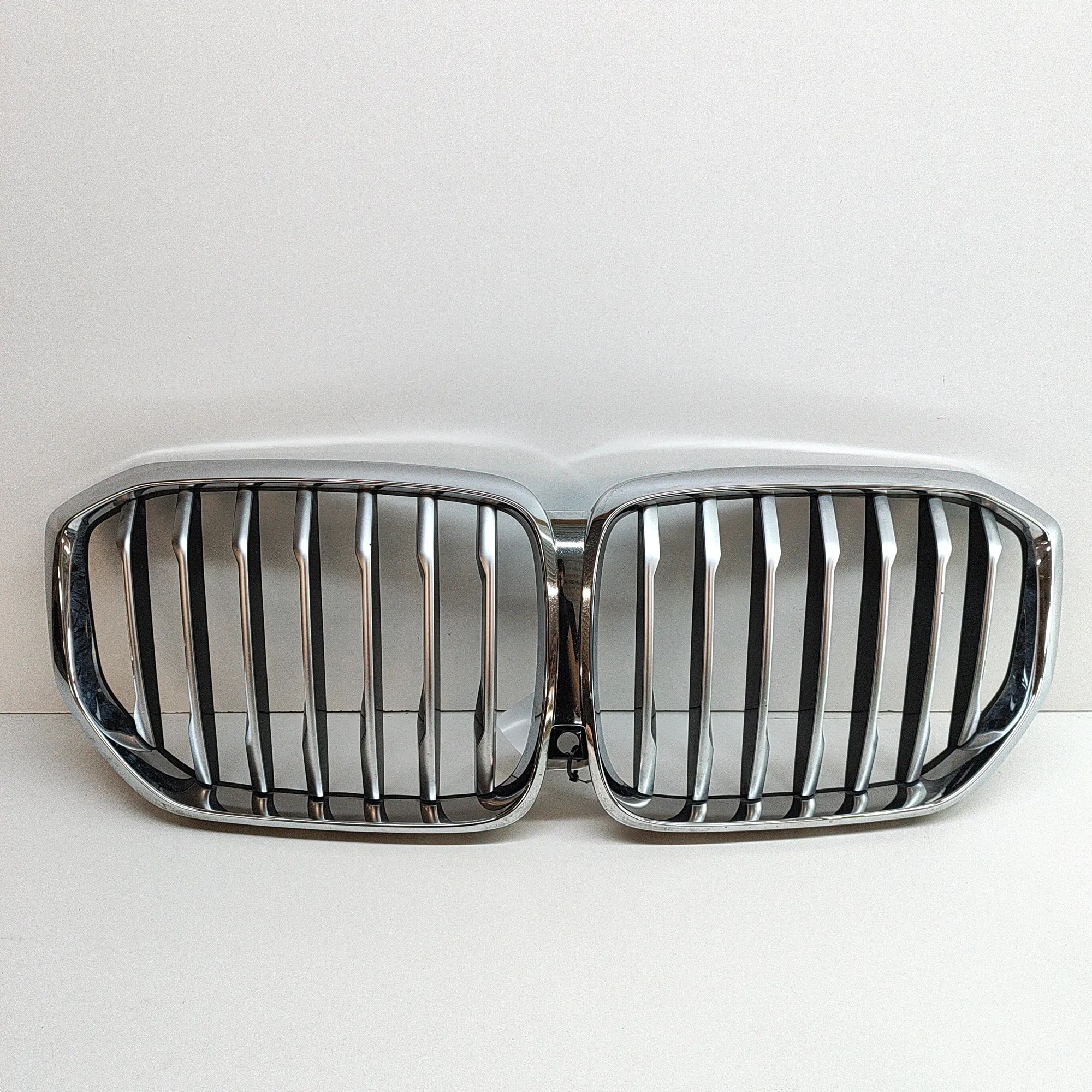 BMW X5 (F15) Radiator Grille Radiator grille — BMW X5 (G05) (2018-...) — 745...