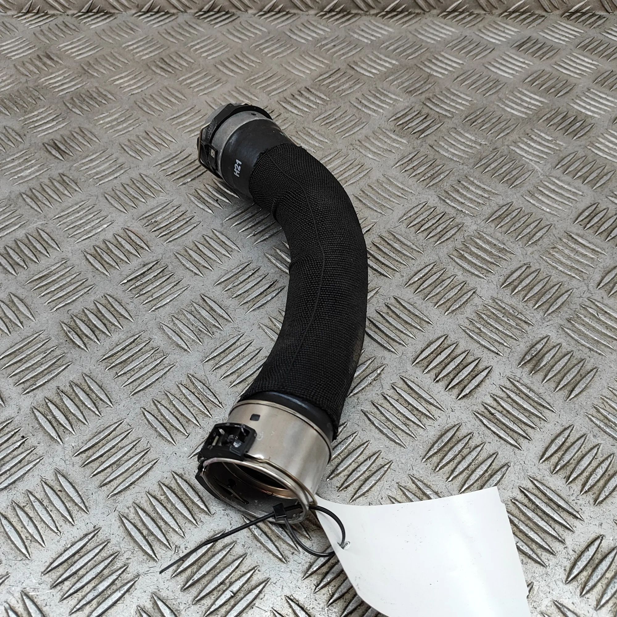 Porsche 911 (992) Шланг системы охлаждения Coolant hose — PORSCHE 911 (992) (2019-...) — 9...