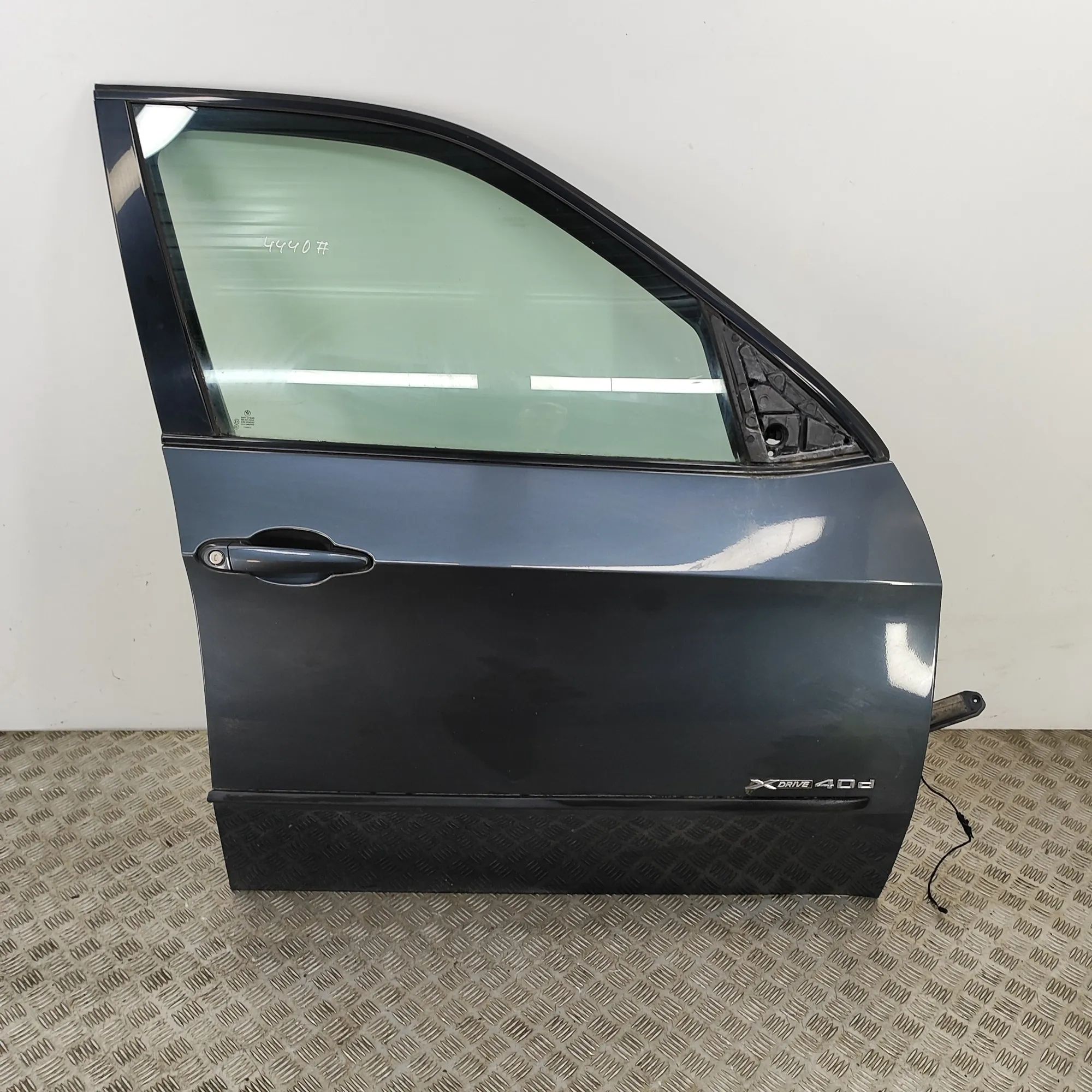BMW X5 (E70) Door — front right Door — front right — BMW X5 (E70) (2006-2013) —...
