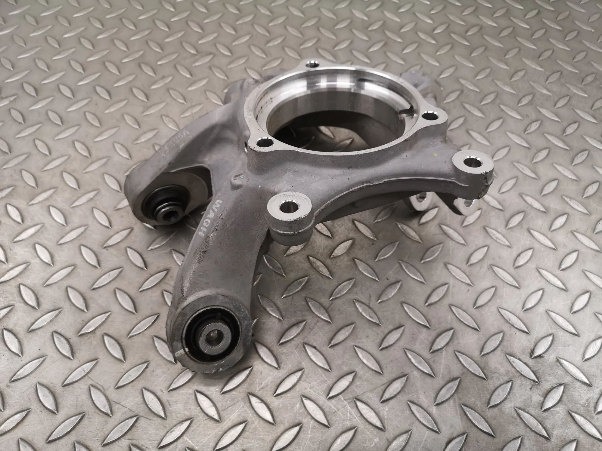 Hyundai Ioniq 5 Rear Right Wheel Hub Rear Right Wheel Hub — HYUNDAI IONIQ (5 NE) (20...
