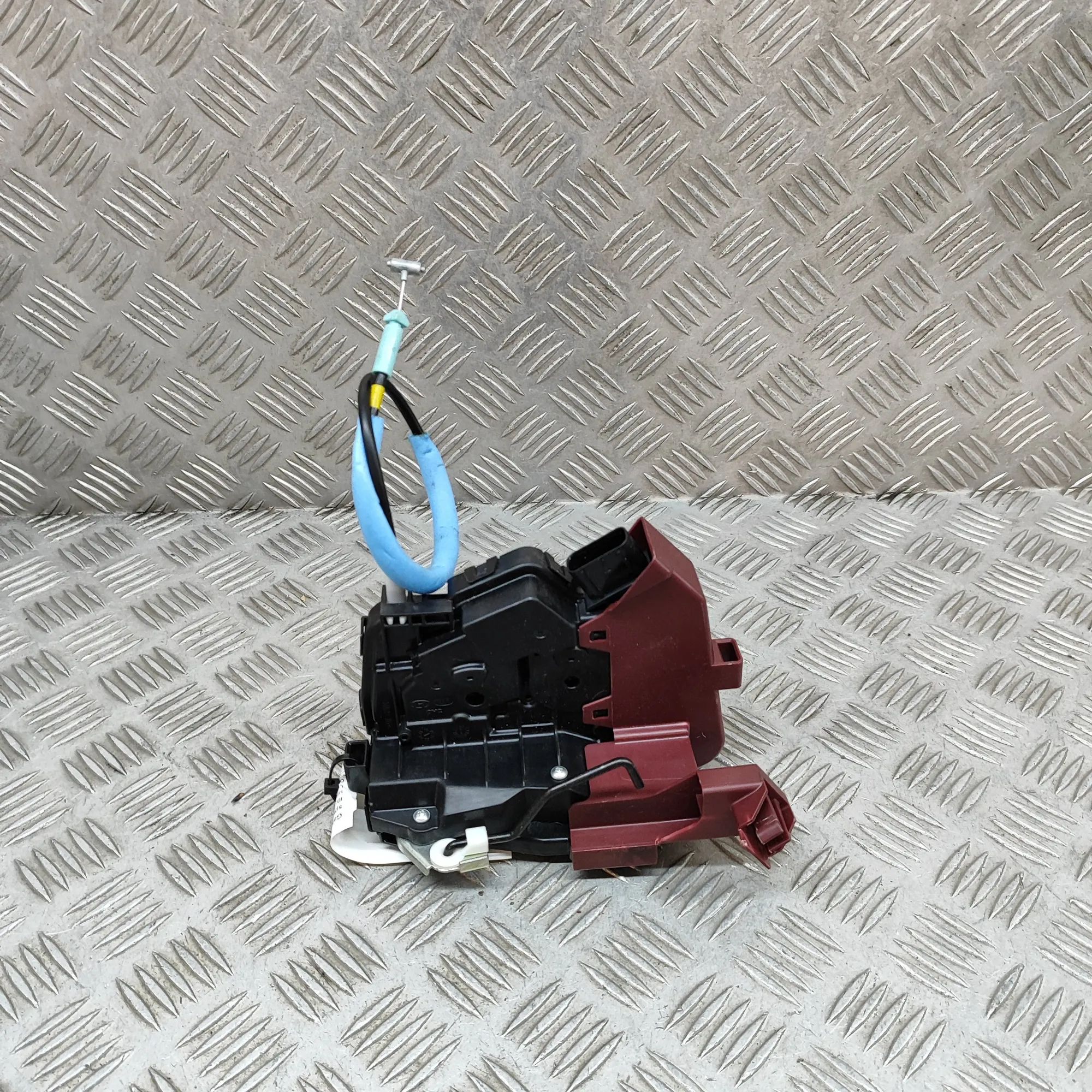 Hyundai Tucson Door lock — rear left Door lock — rear left — HYUNDAI TUCSON (NX4E, N...