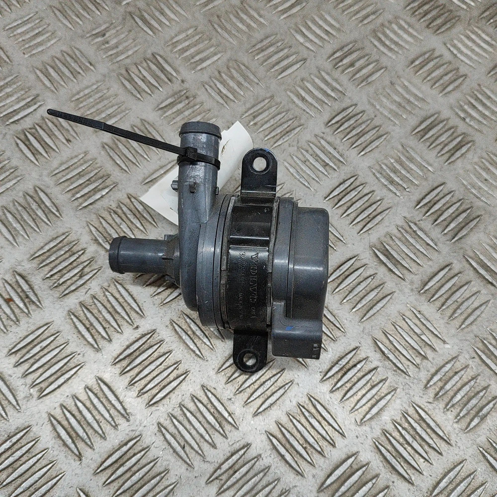 Volvo S90 Auxiliary Water Pump Auxiliary Water Pump — VOLVO S90 (II) (2016-......