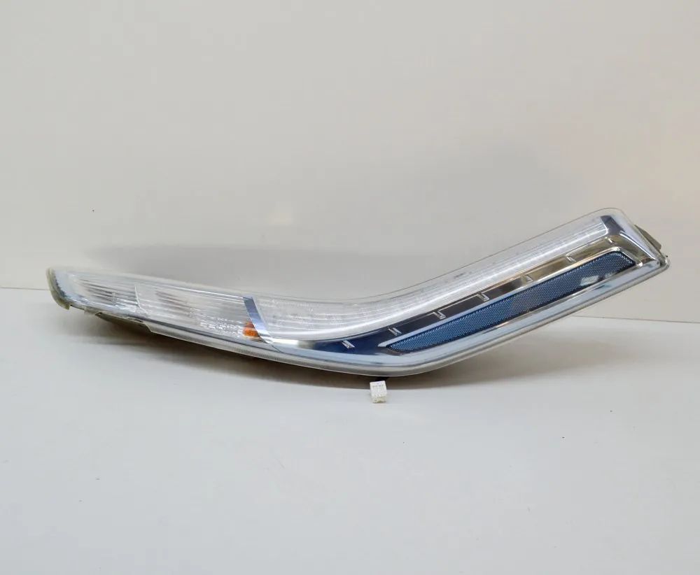 Nissan Leaf Rear Right Tail Light Rear Right Tail Light — NISSAN LEAF (ZE0) (2010...