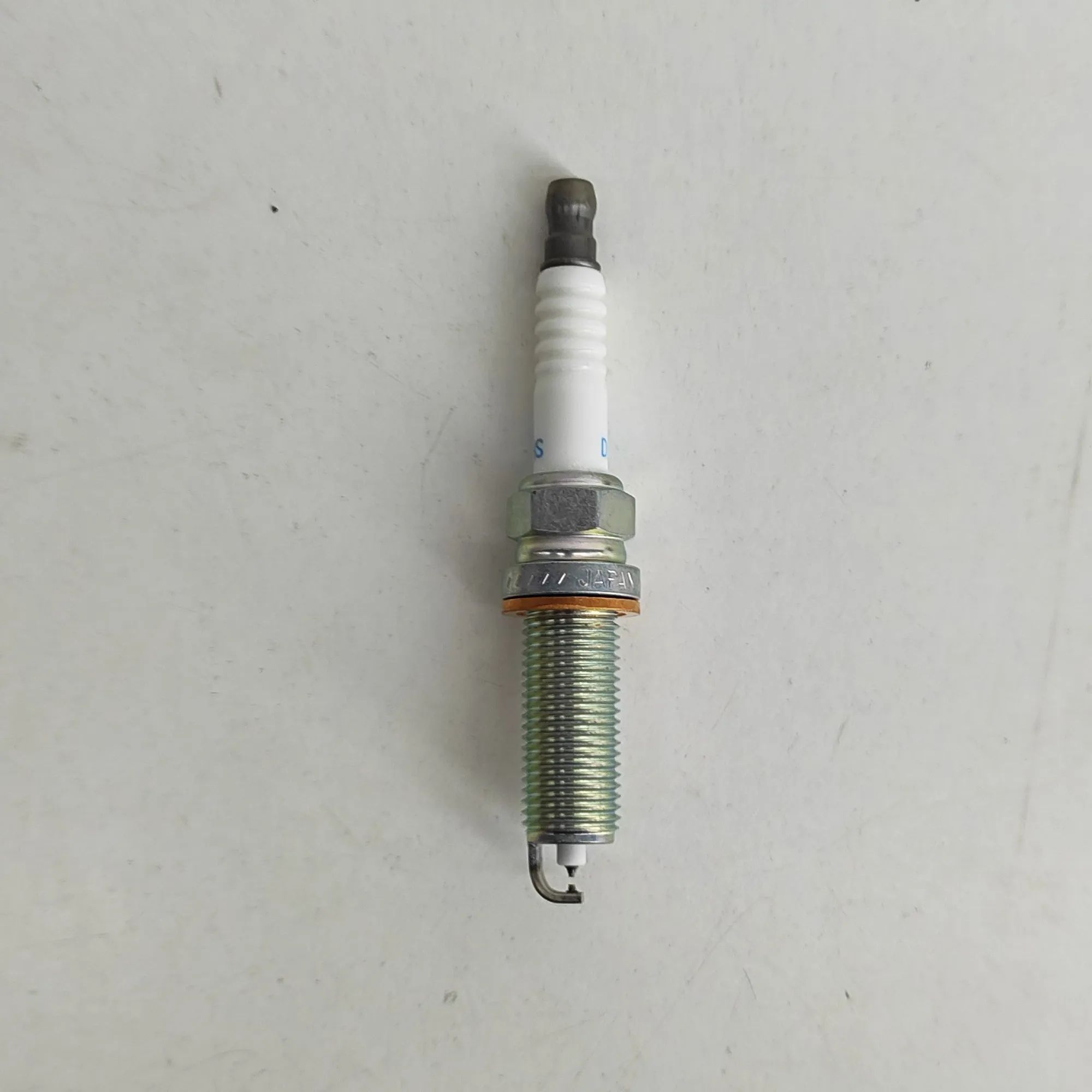 Renault Megane Spark plug Spark plug — RENAULT MEGANE (IV B9A/M_) (2015-....