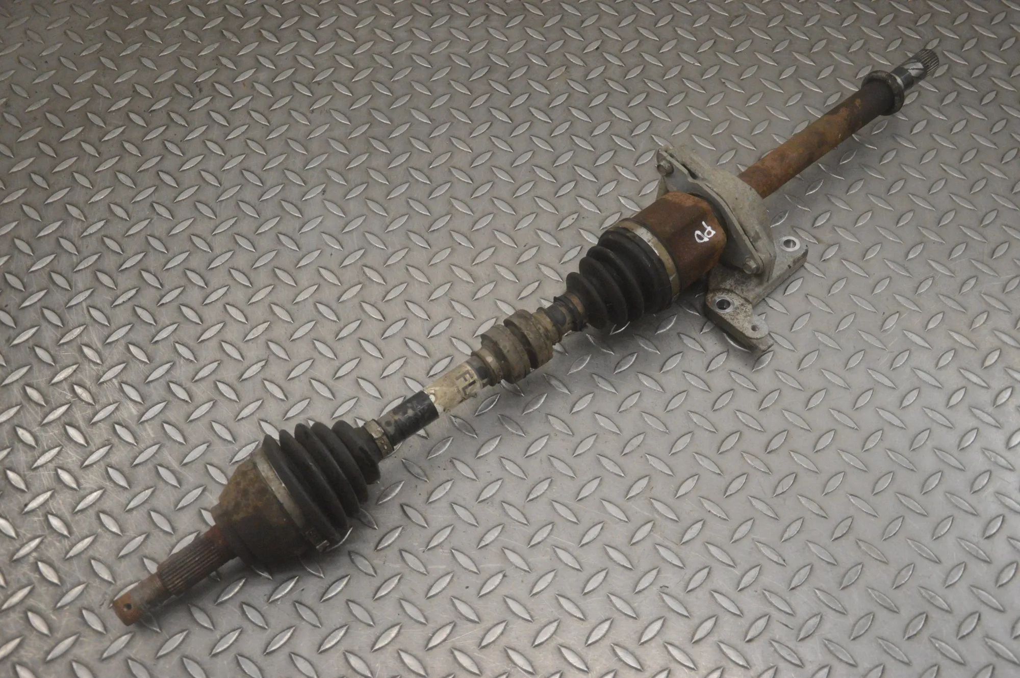Nissan Juke Front Right Driveshaft Front Right Driveshaft — NISSAN JUKE (F15) (201...