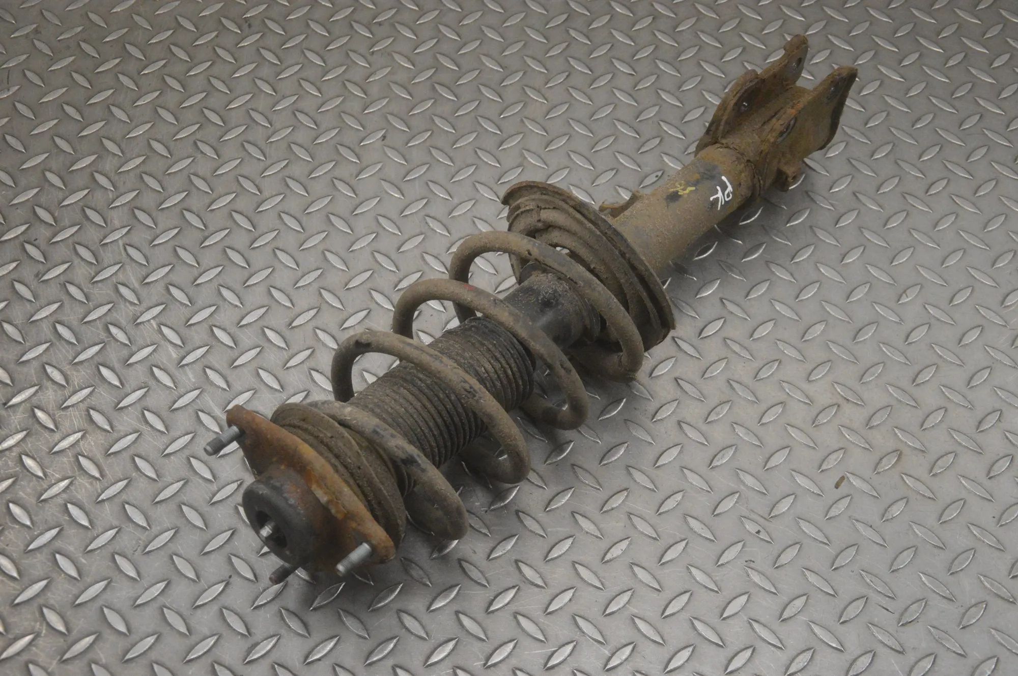 Hyundai Santa Fe Shock absorber — front left Shock absorber — front left — HYUNDAI SANTA (FÉ...