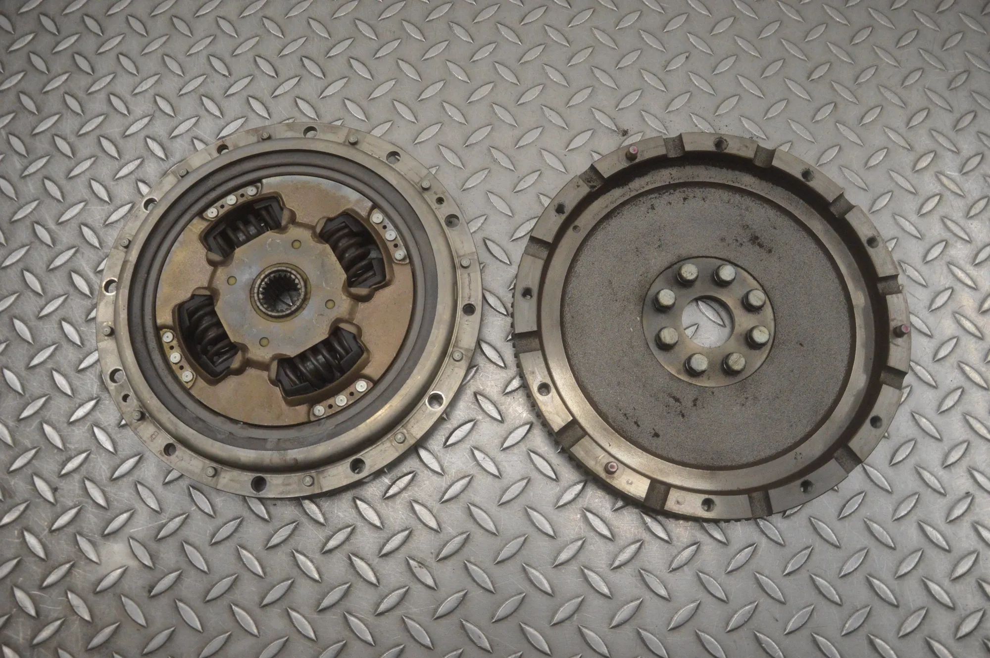 Lexus GS Flywheel Disc Automatic Flywheel Disc Automatic — LEXUS GS (III GRS19_,...