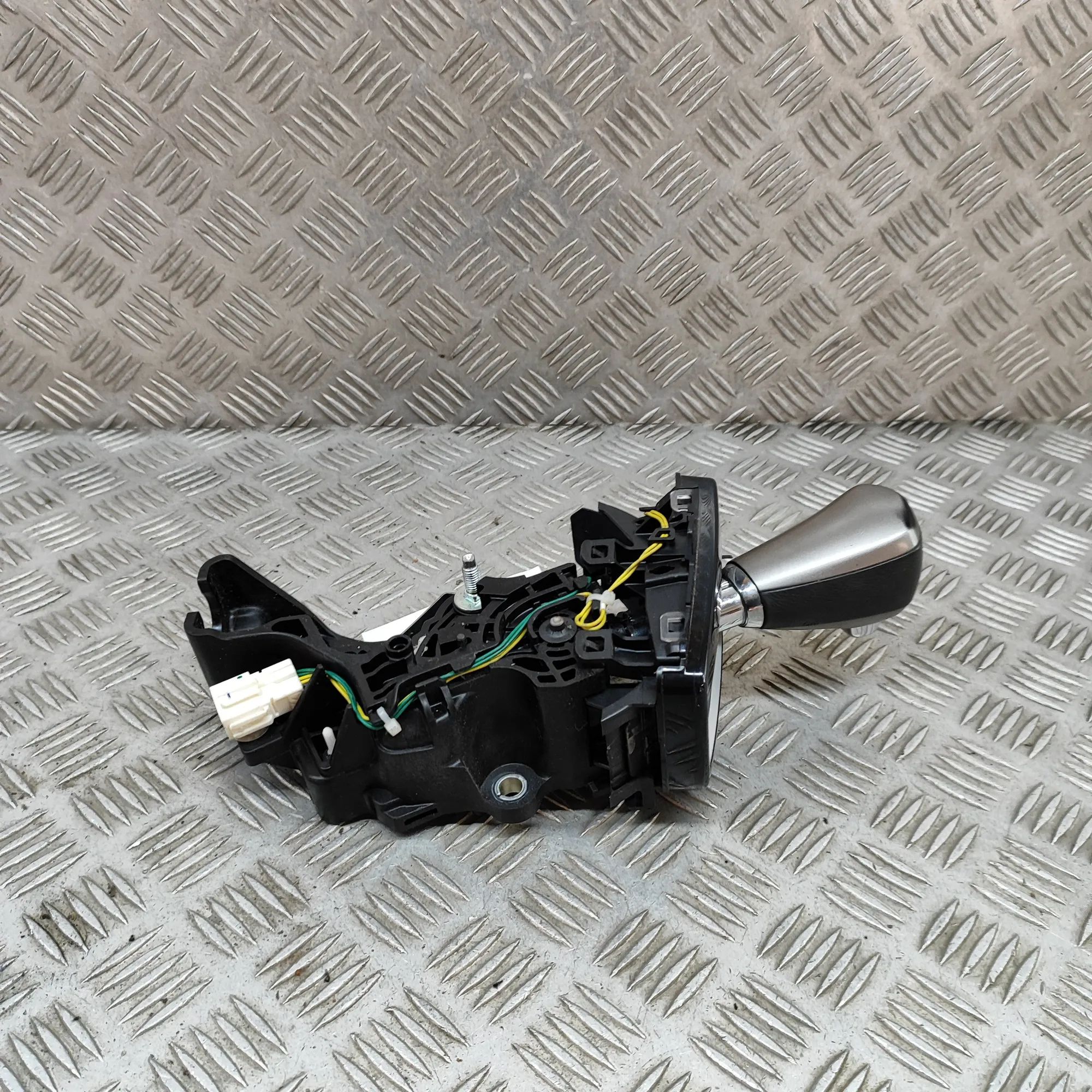 Honda CR-V Gear Shifting Mechanism Gear Shifting Mechanism — HONDA CR-V (IV RM_) (...
