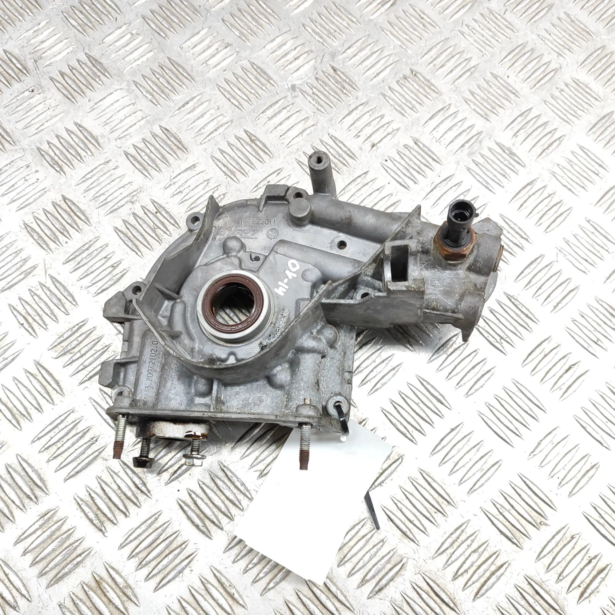 Alfa-Romeo Giulietta (940) Oil Pump Oil pump — ALFA ROMEO GIULIETTA (940_) (2010-20...