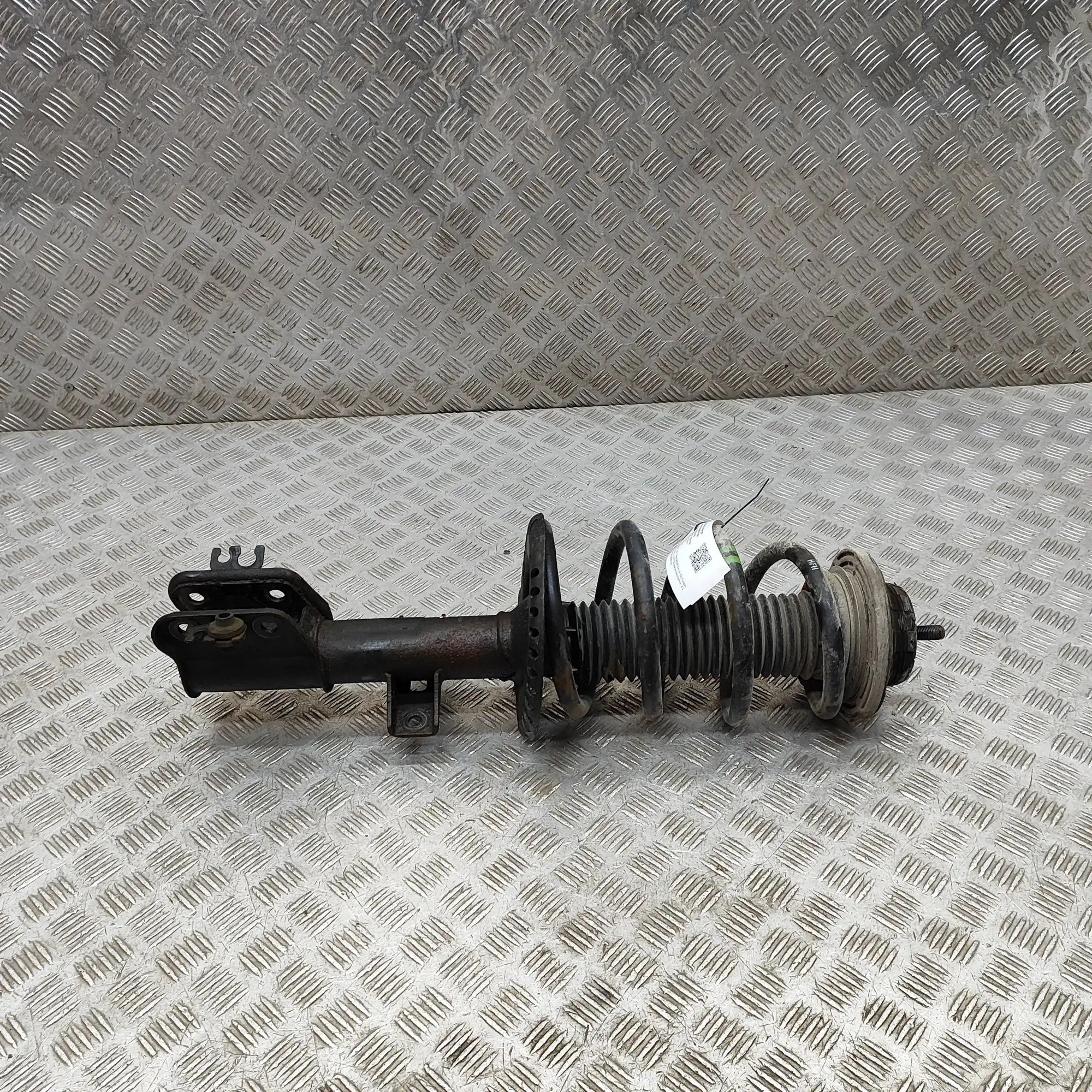 Volkswagen Transporter (T6, Caravelle, Multivan) Shock absorber — front left Shock absorber — front left — VW TRANSPORTER (V...