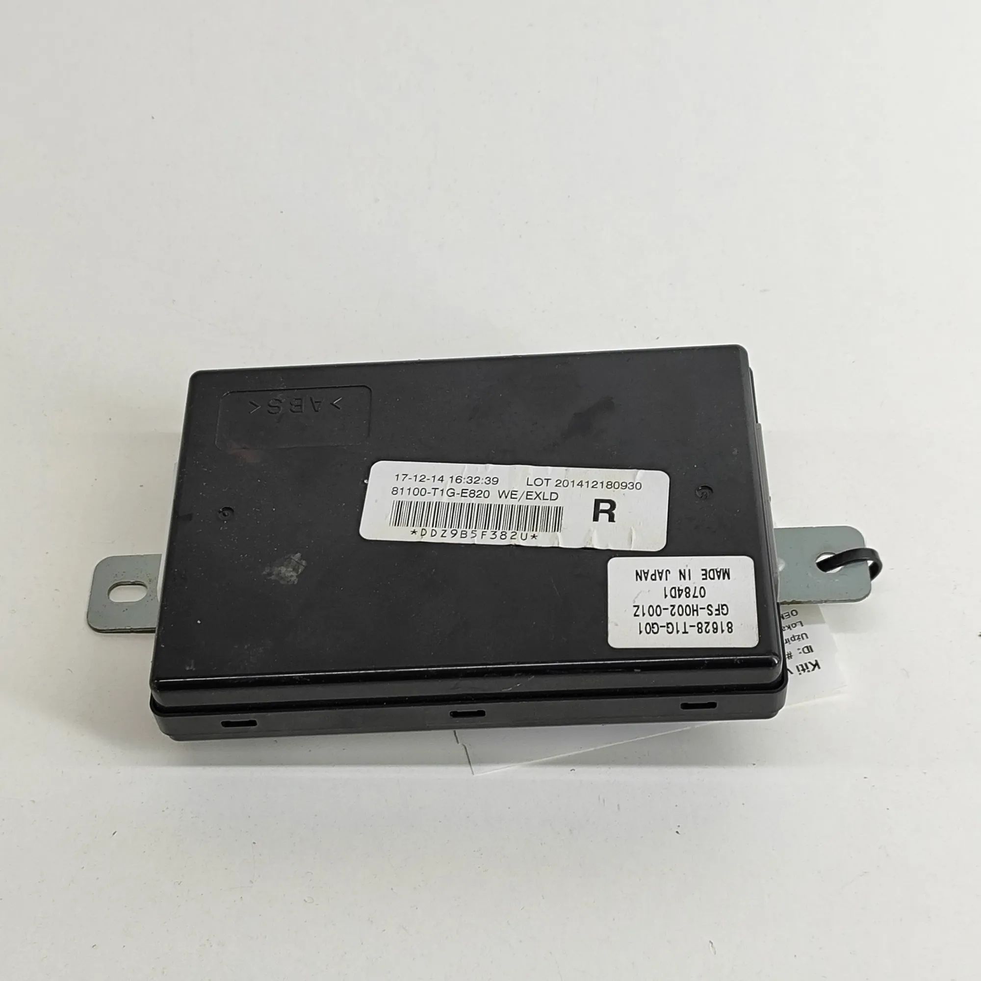 Honda CR-V Front Right Seat Control Unit Front Right Seat Control Unit — HONDA CR-V (IV ...