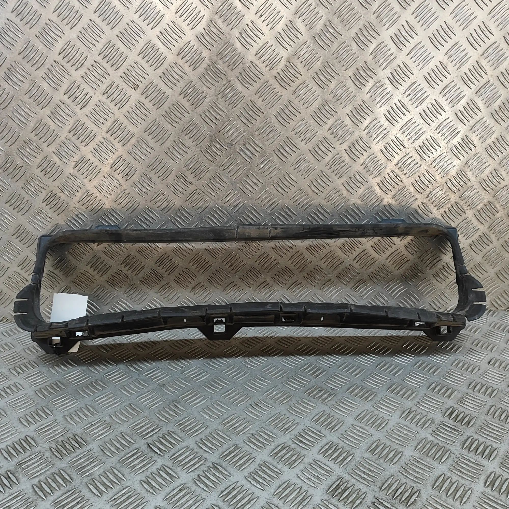 Mini Countryman (F60) Radiator Air Intake Channel Radiator Air Intake Channel — MINI COUNTRYMAN (...