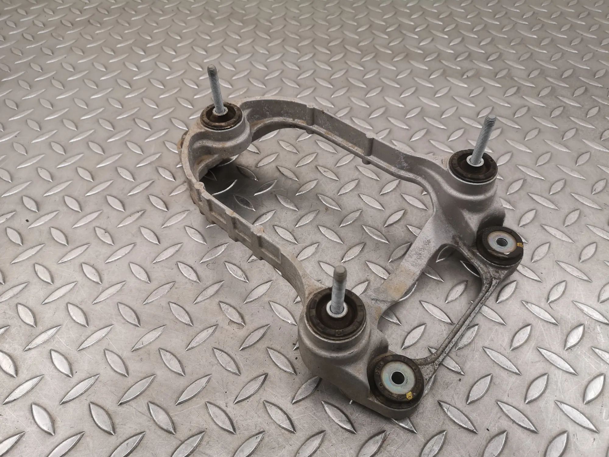Hyundai Ioniq 5 Air Conditioner Compressor Bracket Air Conditioner Compressor Bracket — HYUNDAI IO...