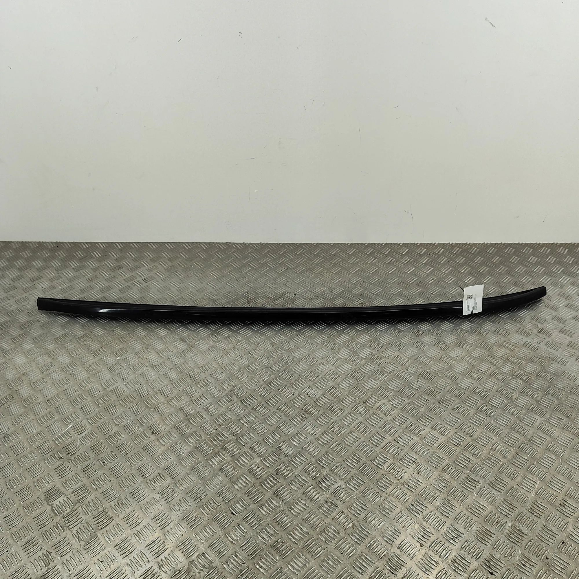 Mercedes-Benz GLA (X156) Left Side Roof Rail Left Side Roof Rail — MERCEDES BENZ GLA (X156) ...