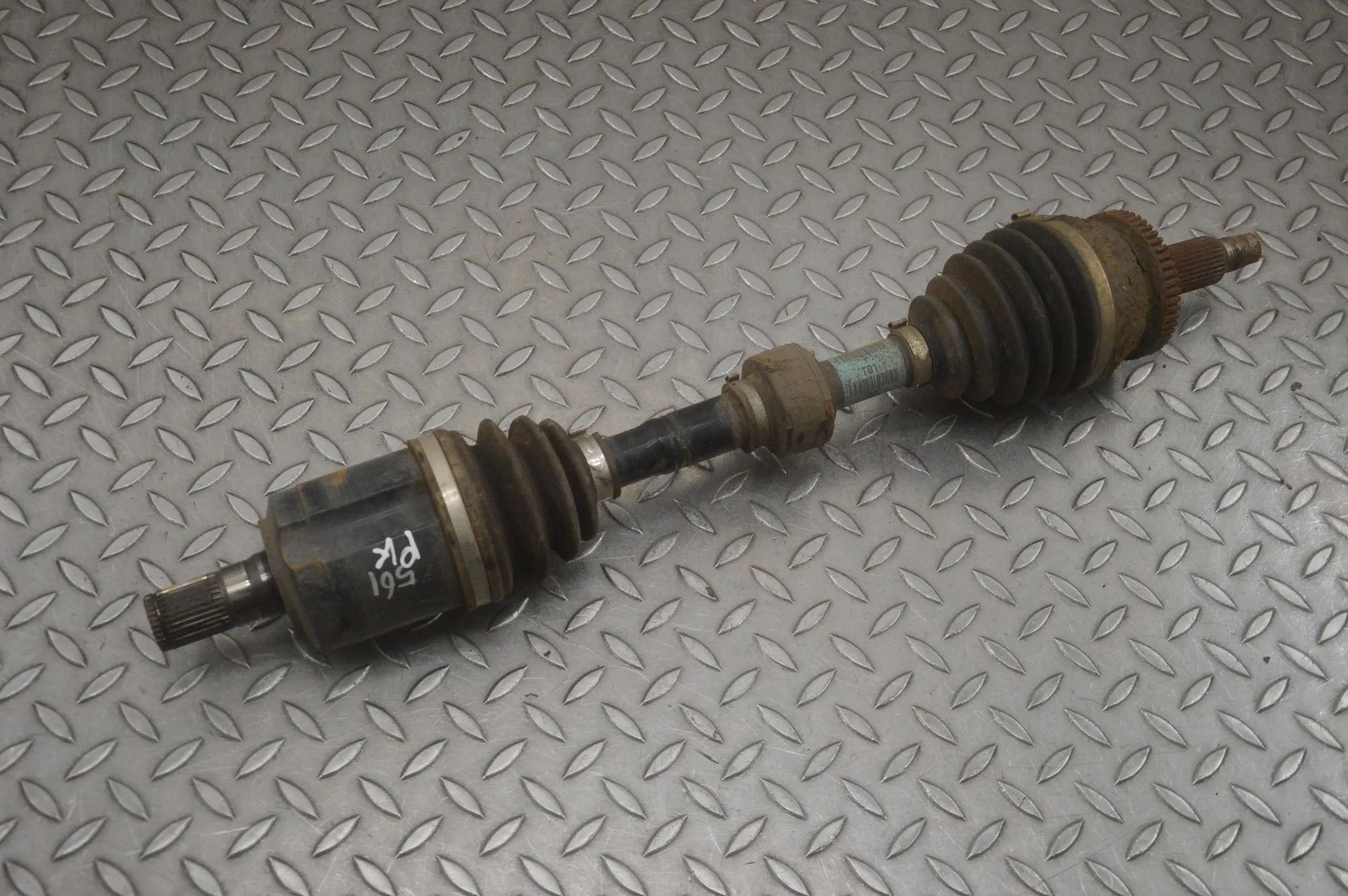 Hyundai Santa Fe Front Left Driveshaft