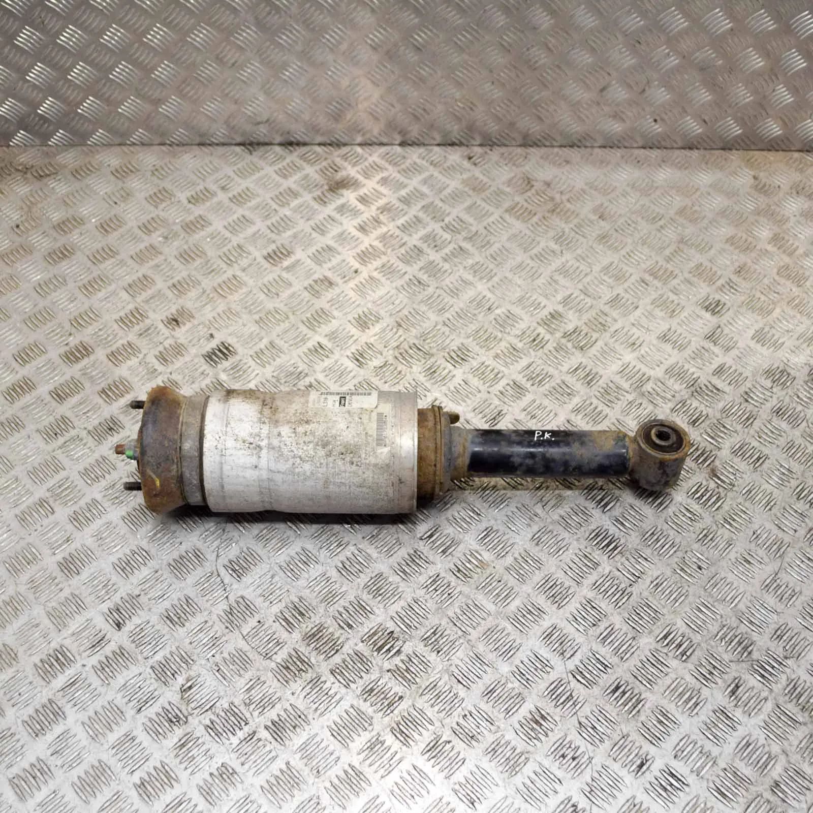 Land Rover Discovery Shock absorber — front left Shock absorber — front left — LAND ROVER DISCOV...