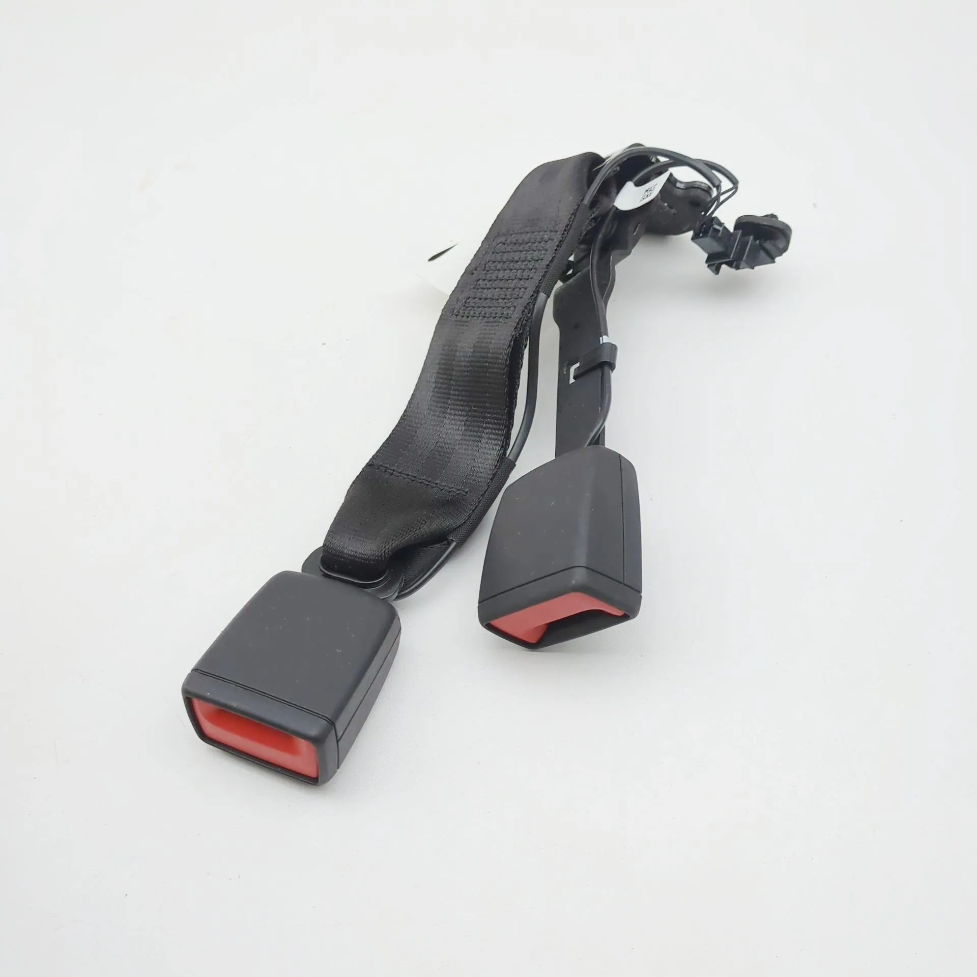 Skoda Karoq Seat belt buckle — rear left Seat belt buckle — rear left — SKODA KAROQ (NU7...