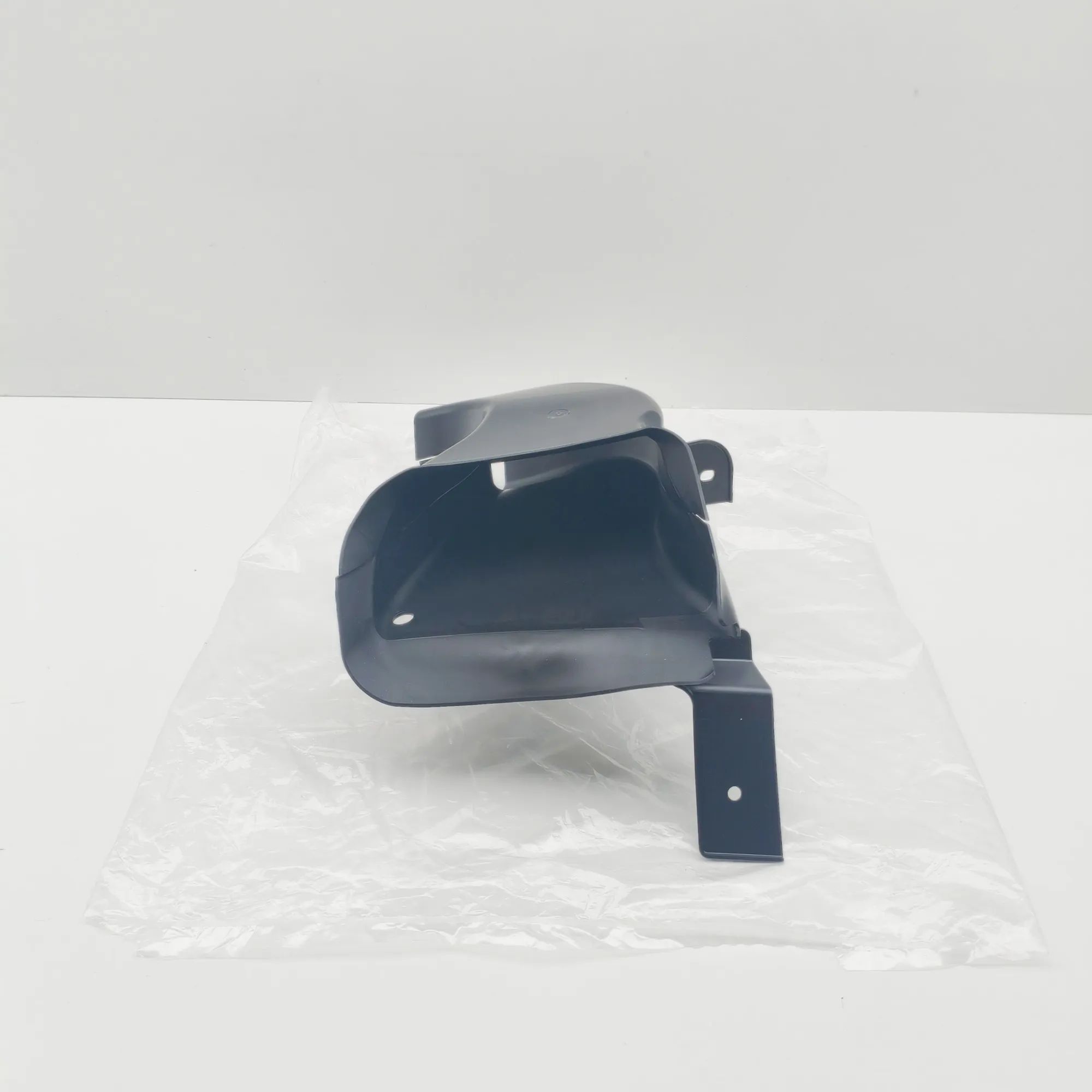 Land Rover Defender Air Intake Tube Air Intake Tube — LAND ROVER DEFENDER (Van L663...