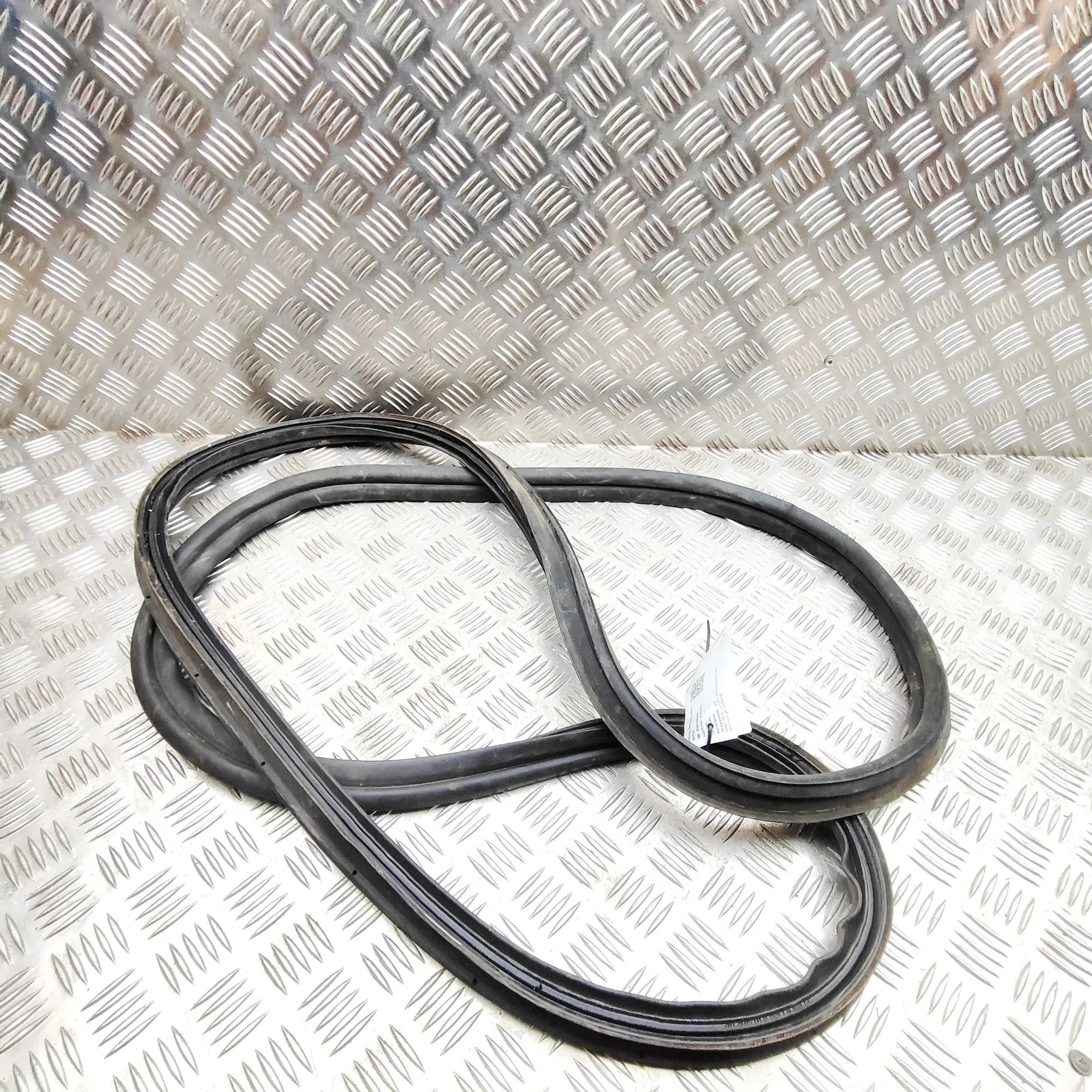 Kia Niro Door rubber seal — front right Door rubber seal — front right — KIA NIRO (2016...