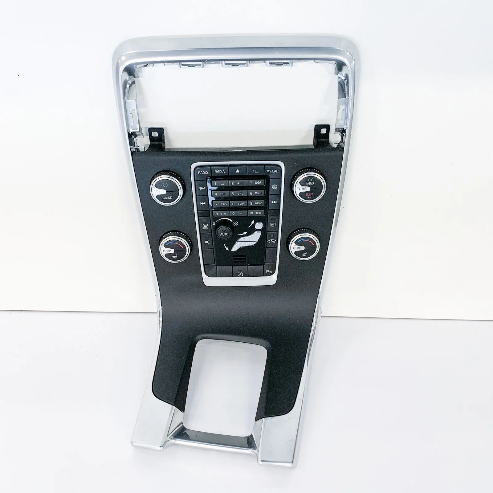 Volvo V60 Dashboard Center Part Dashboard Center Part — VOLVO V60 (2010-2018) —...