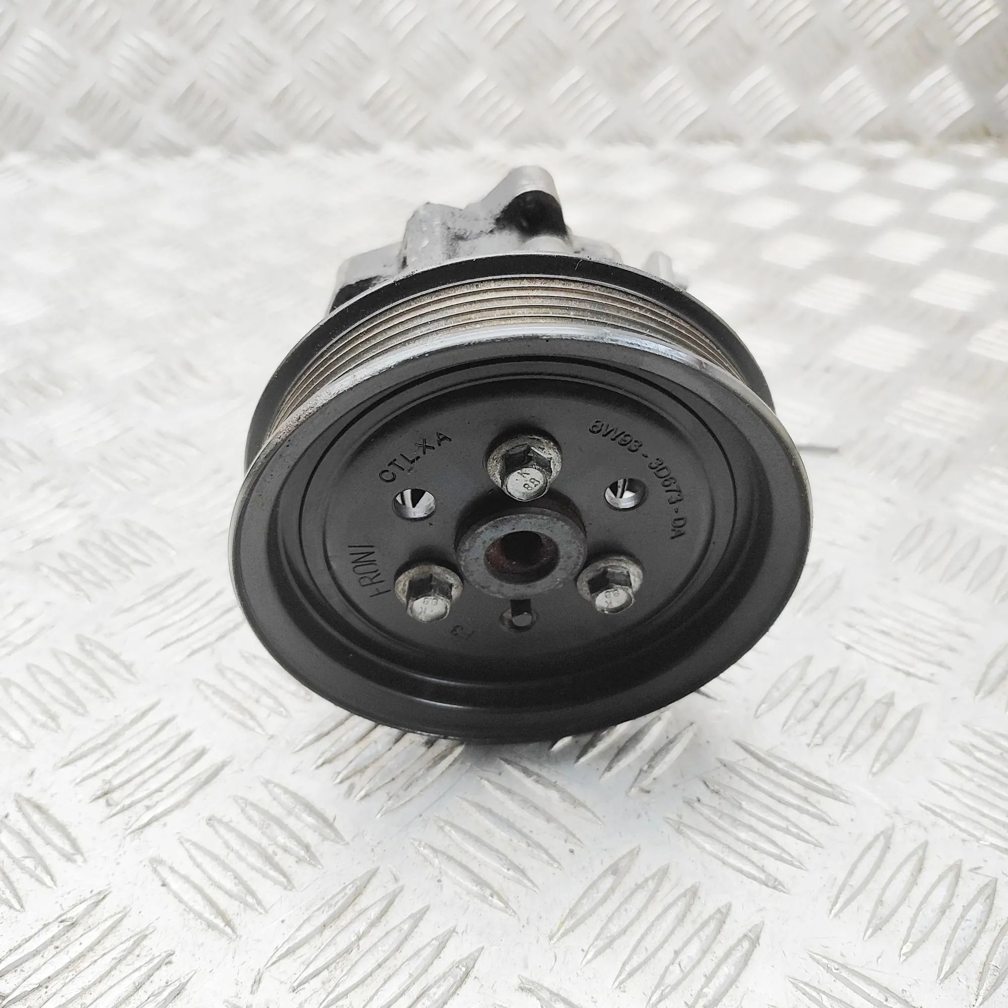 Jaguar XJ Power-steering pump Power-steering pump — JAGUAR XJ (X351) (2009-.....