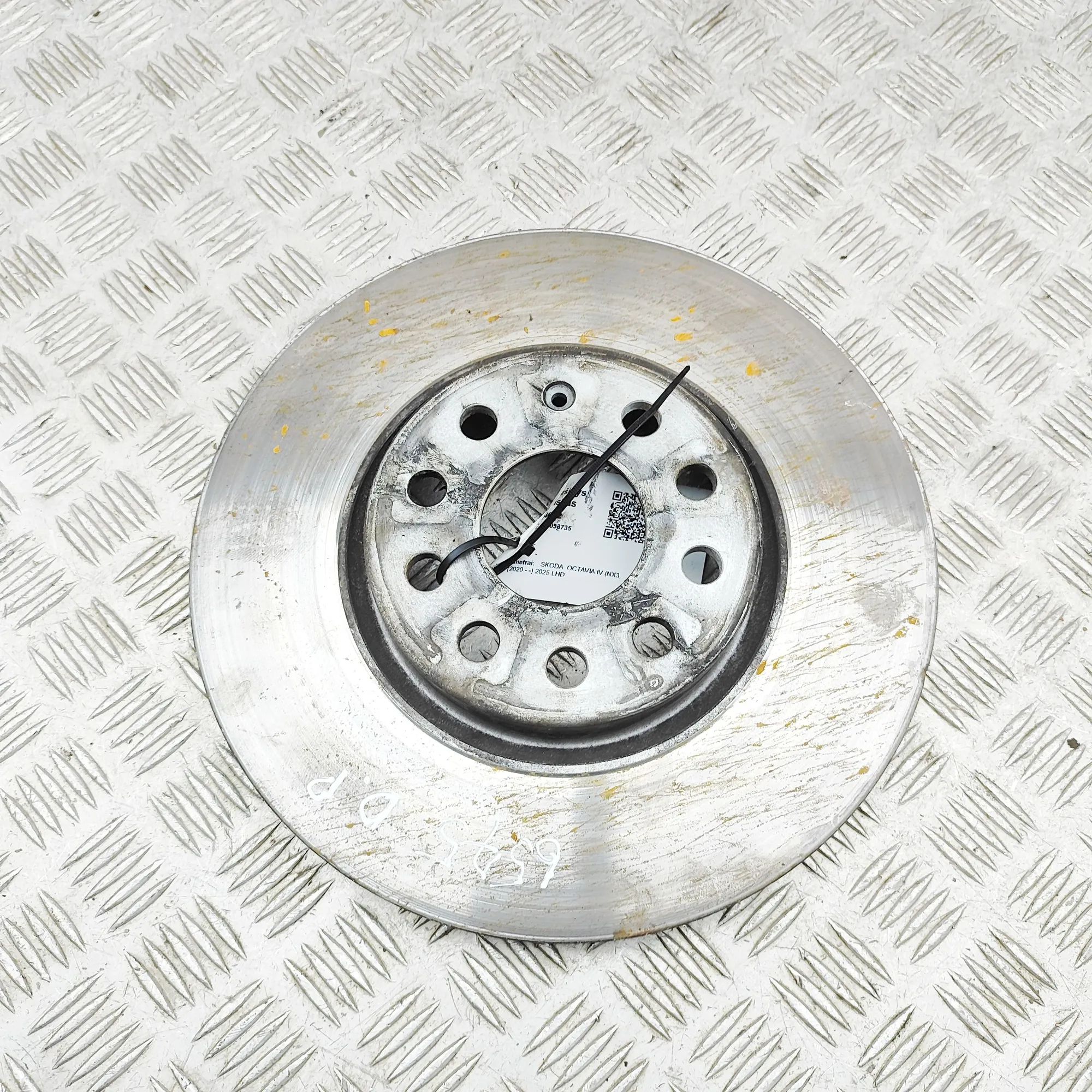 Skoda Octavia Front Right Brake Disc Front Right Brake Disc — SKODA OCTAVIA (IV Comb...