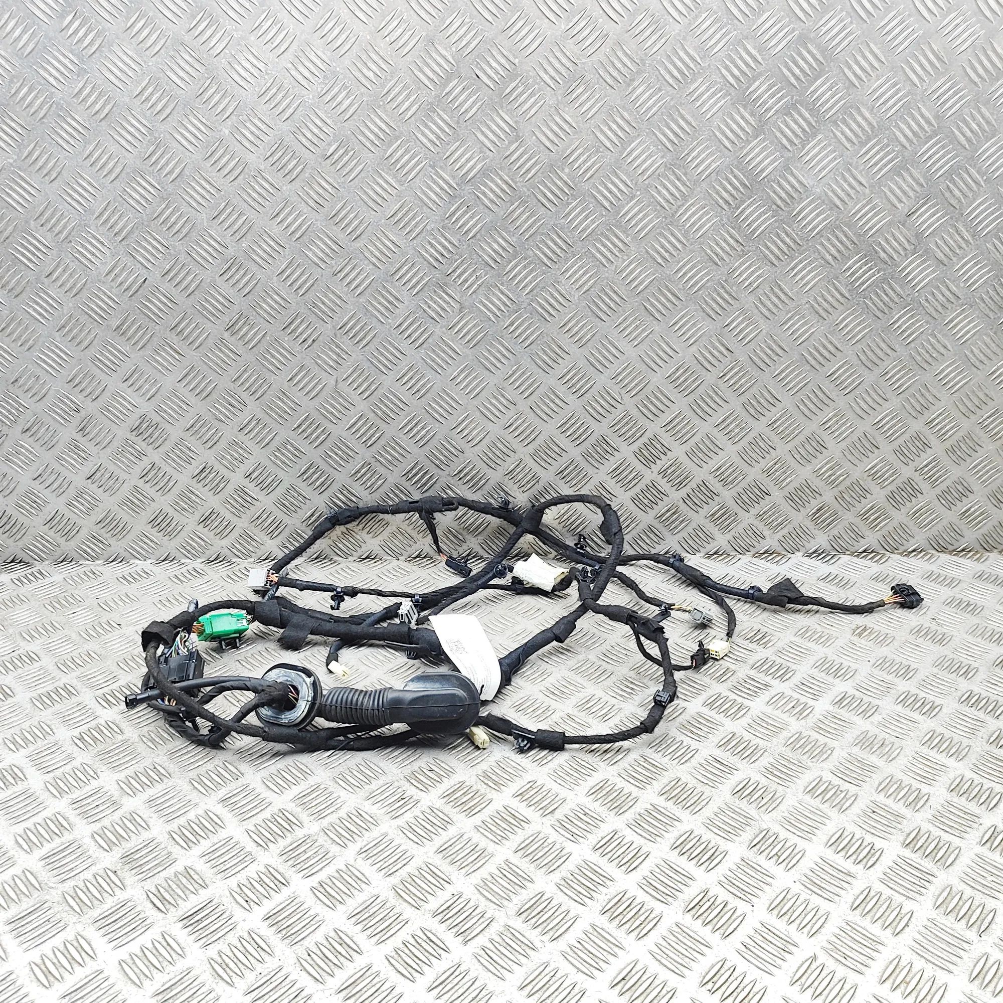 Jeep Cherokee (KL) Tailgate wiring harness Tailgate wiring harness — JEEP CHEROKEE (KL) (2...