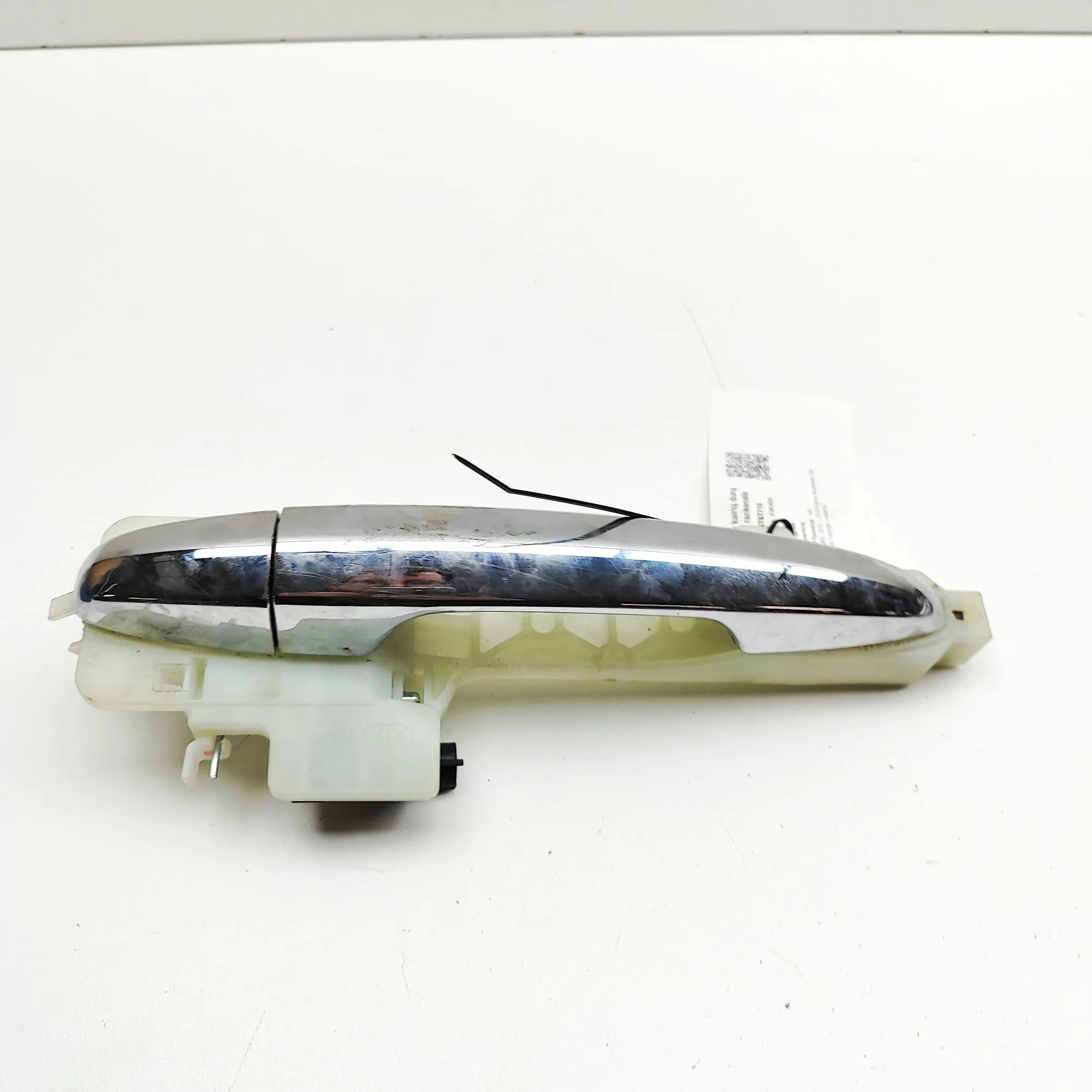 Kia Niro Exterior door handle — rear left Exterior door handle — rear left — KIA NIRO (20...