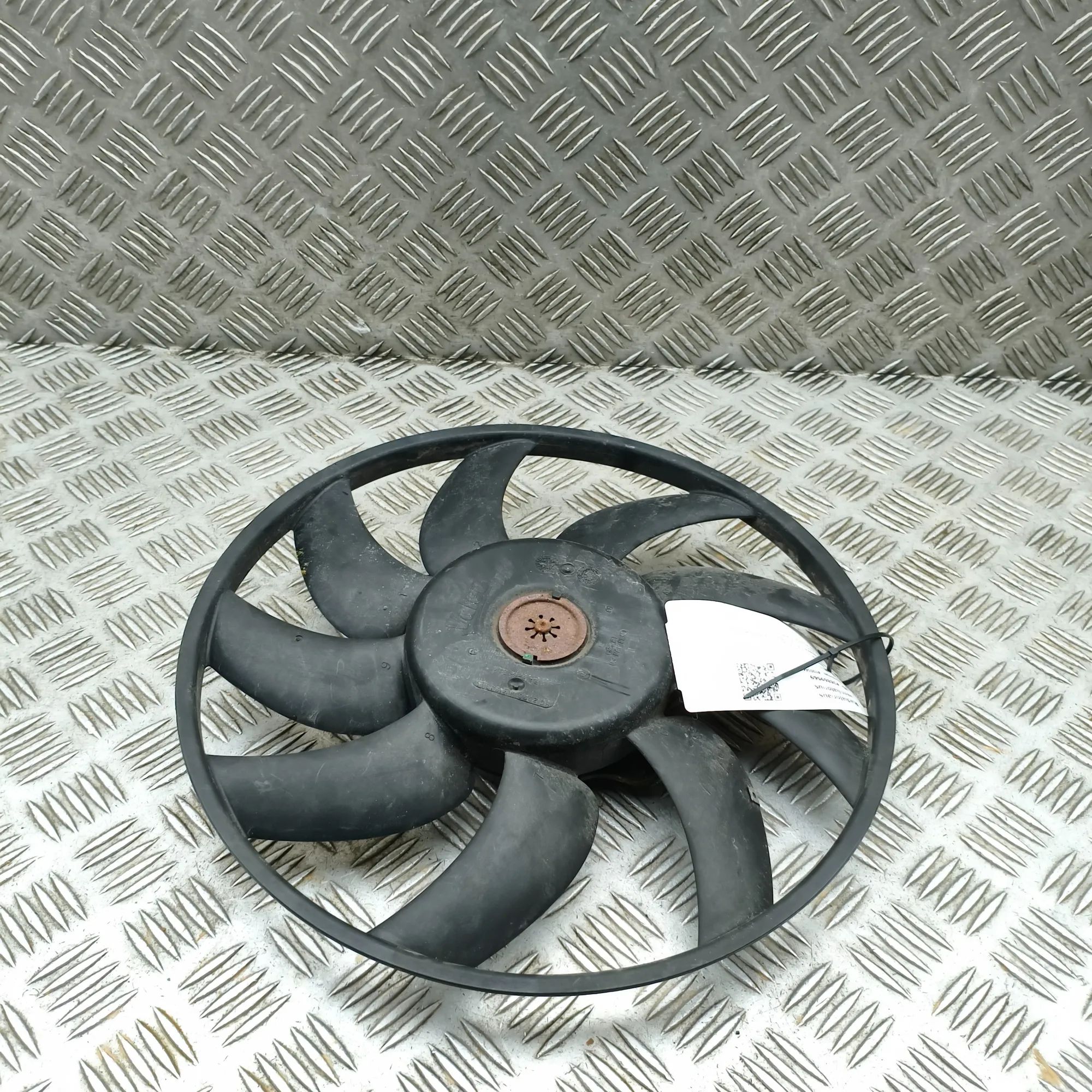 Audi Q5 (8R) Radiator Fan Radiator fan — AUDI Q5 (8R) (2008-2017) — 8K095...